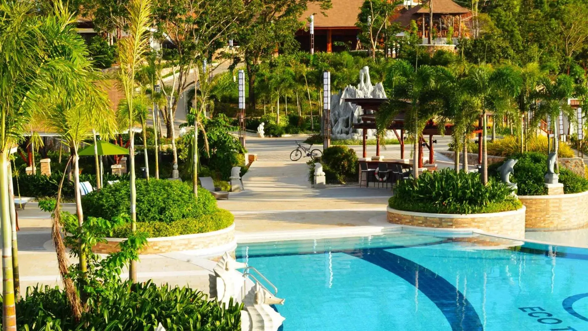 Swimming pool in Sunlight Ecotourism Island Resort Swimming pool in Sunlight Ecotourism Island Resort
