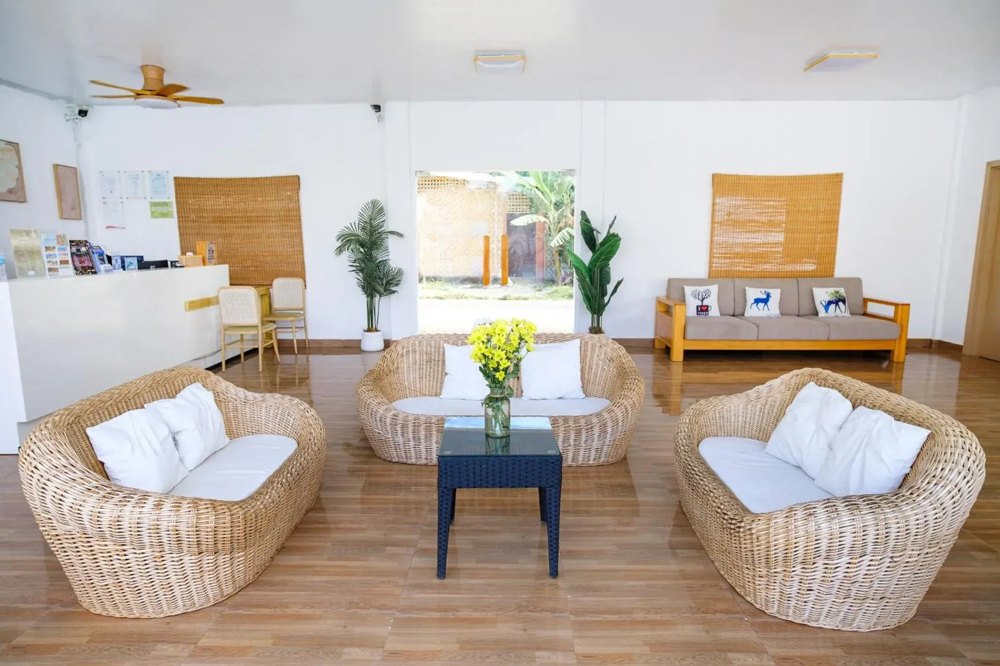 Lobby or reception in Seapearl of Alona Lobby or reception in Seapearl of Alona