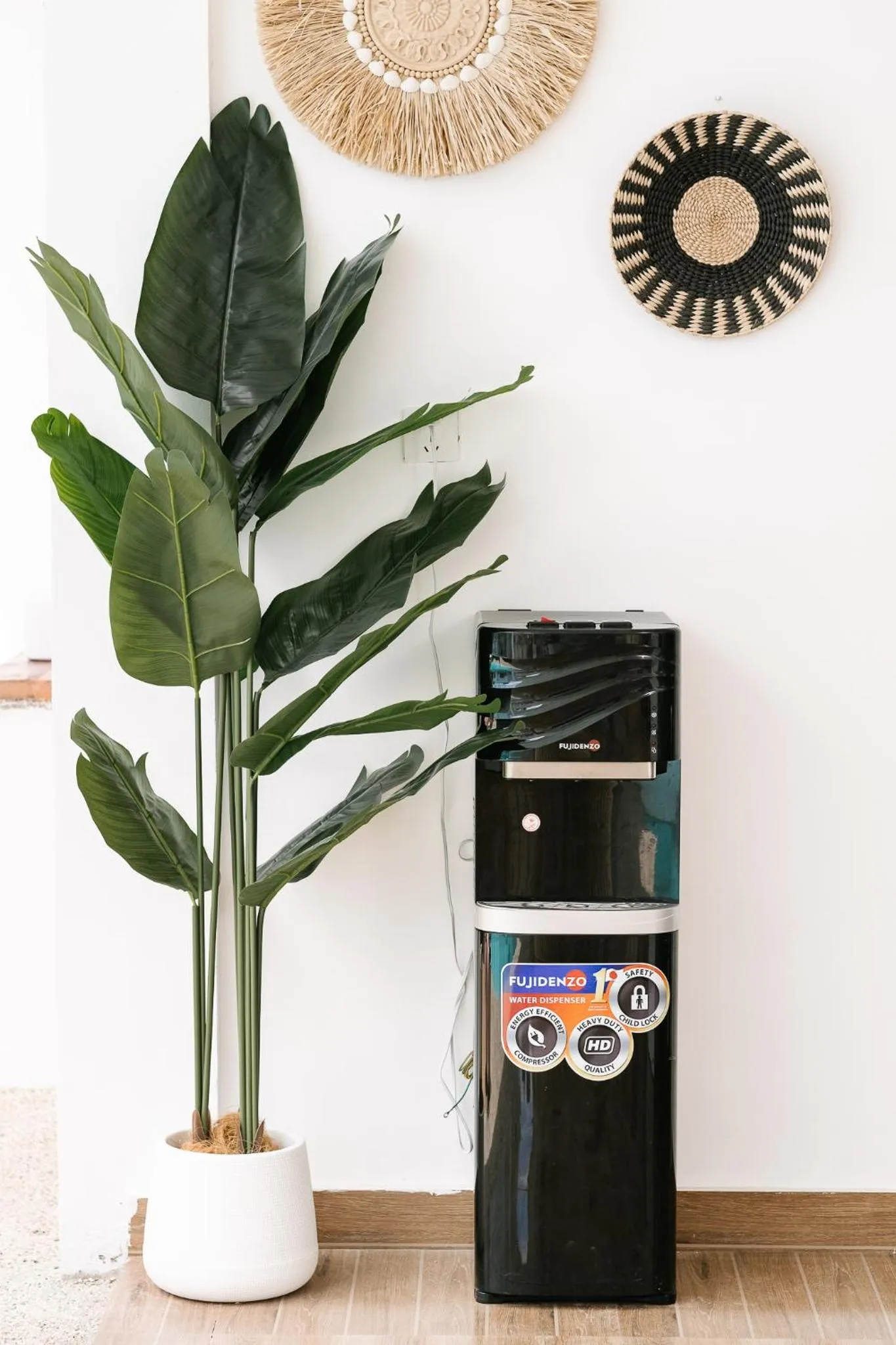 Communal kitchen in Seapearl of Alona