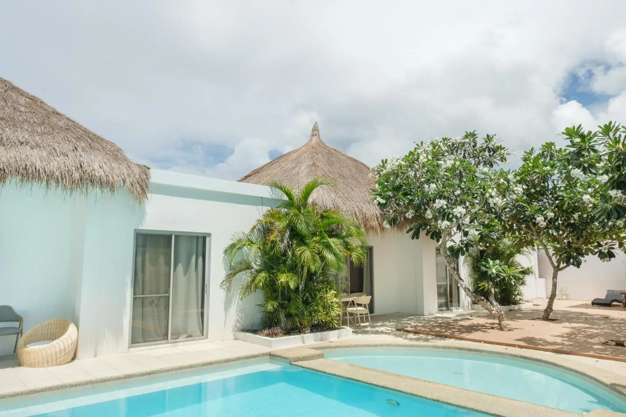 Property building in Seapearl of Alona Property building in Seapearl of Alona