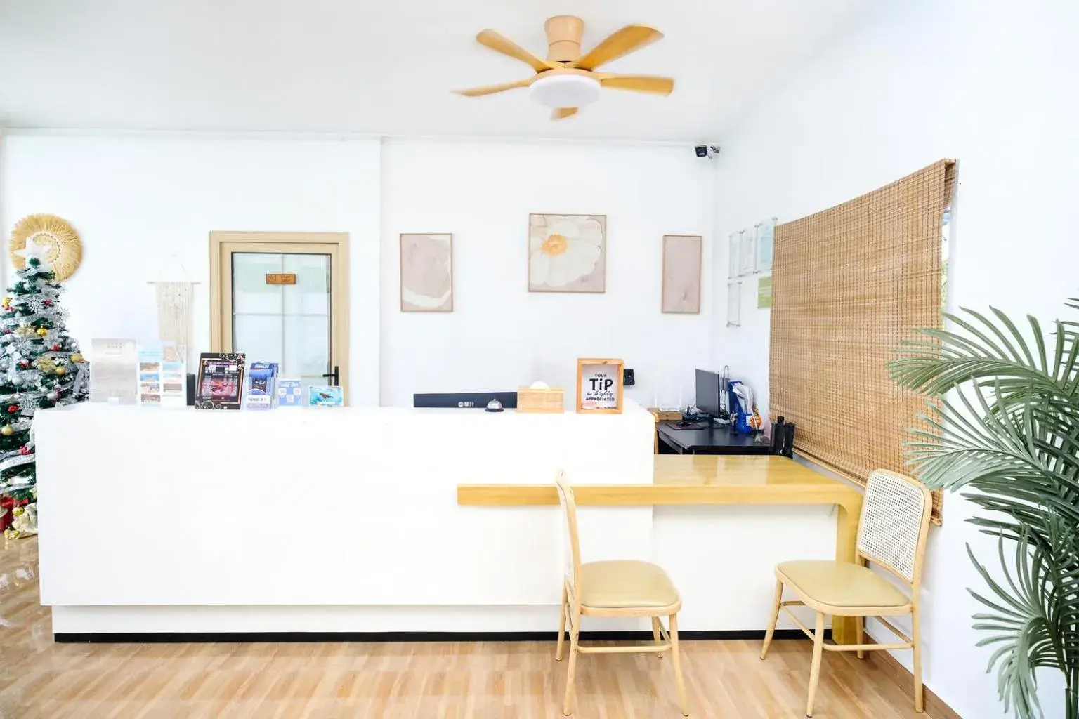 Lobby or reception in Seapearl of Alona Lobby or reception in Seapearl of Alona