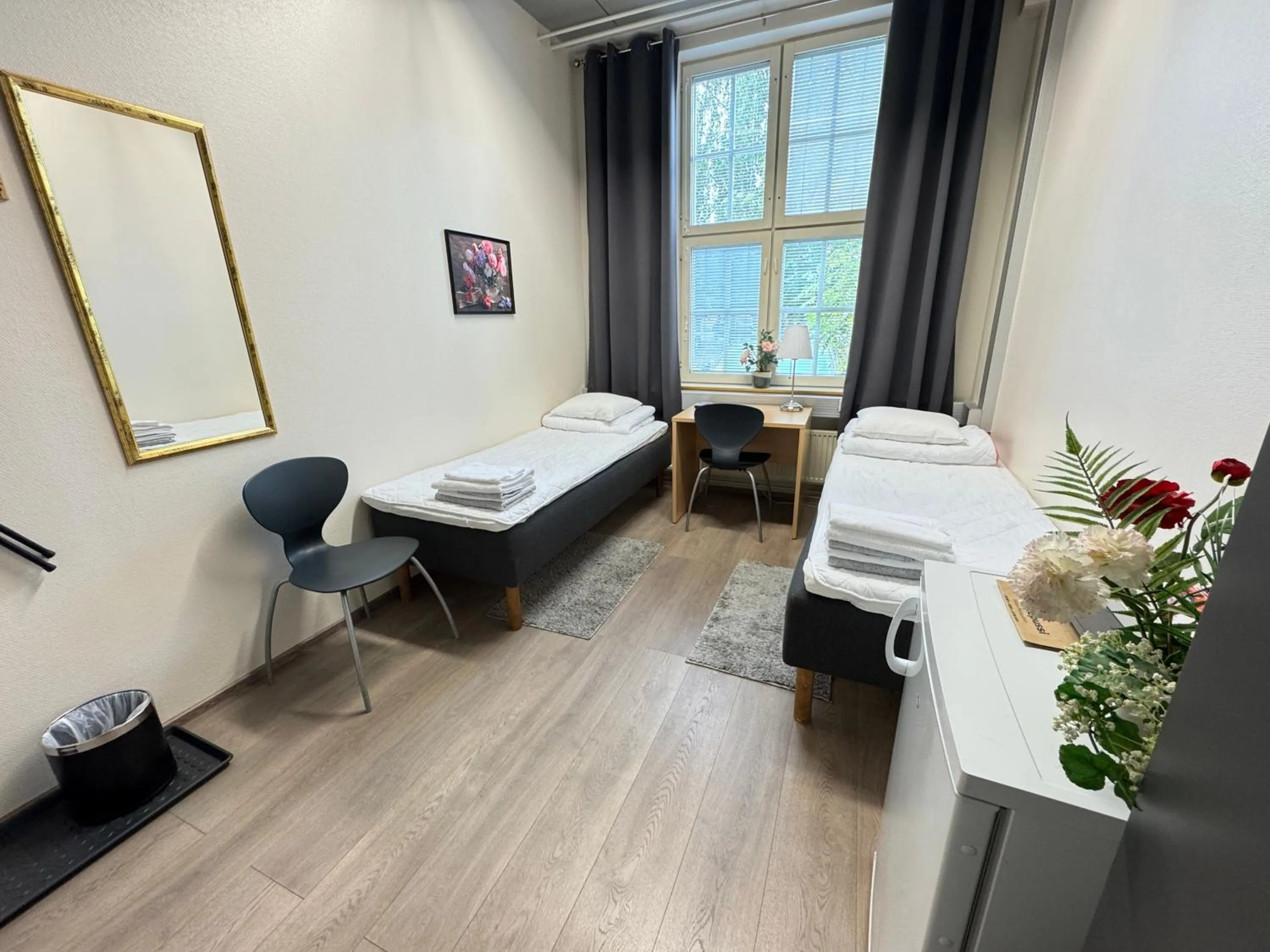 Twin Room with Shared Bathroom in Hostel Hermanni