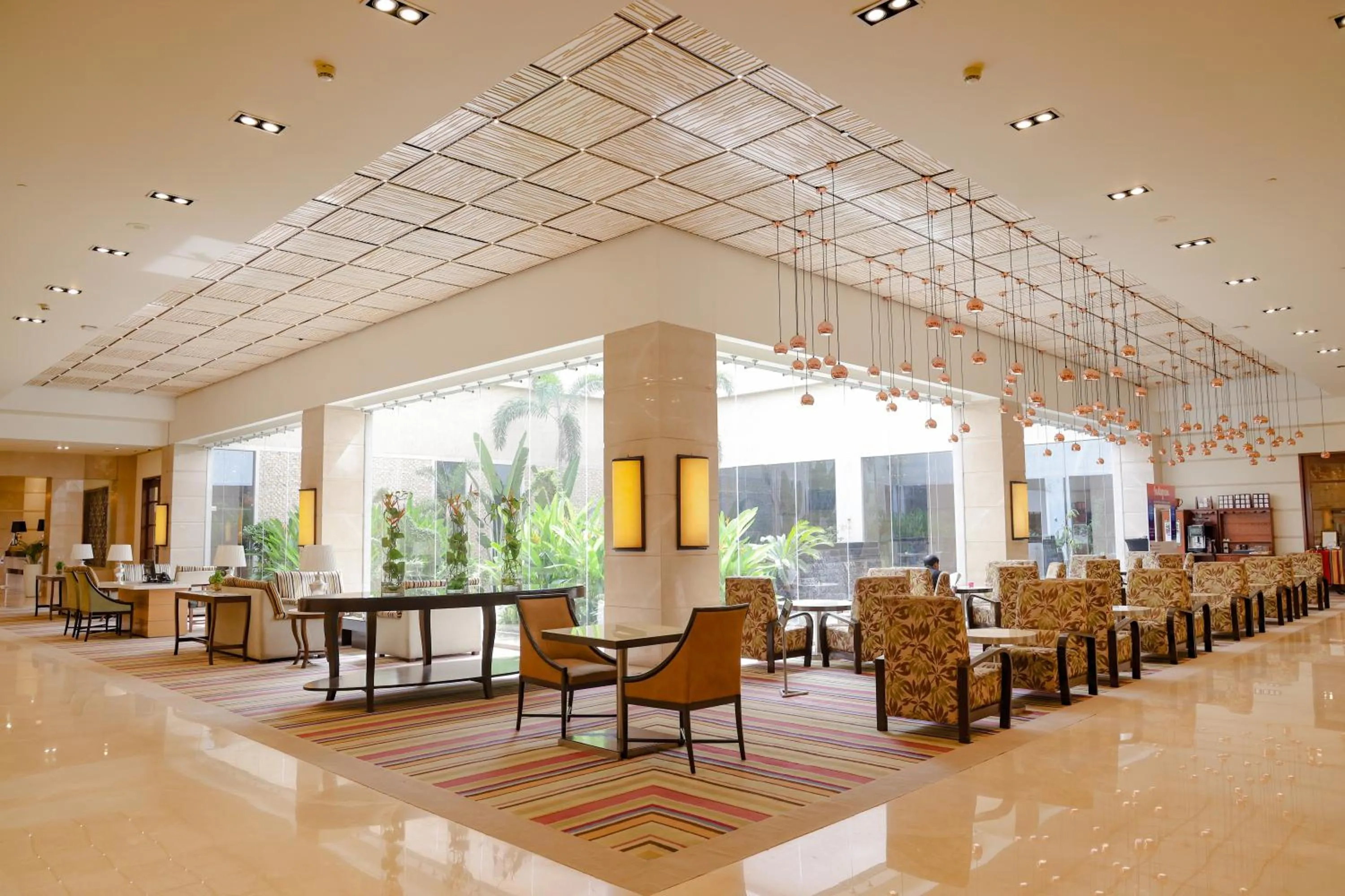 Lobby or reception in Balaji Sarovar Premiere