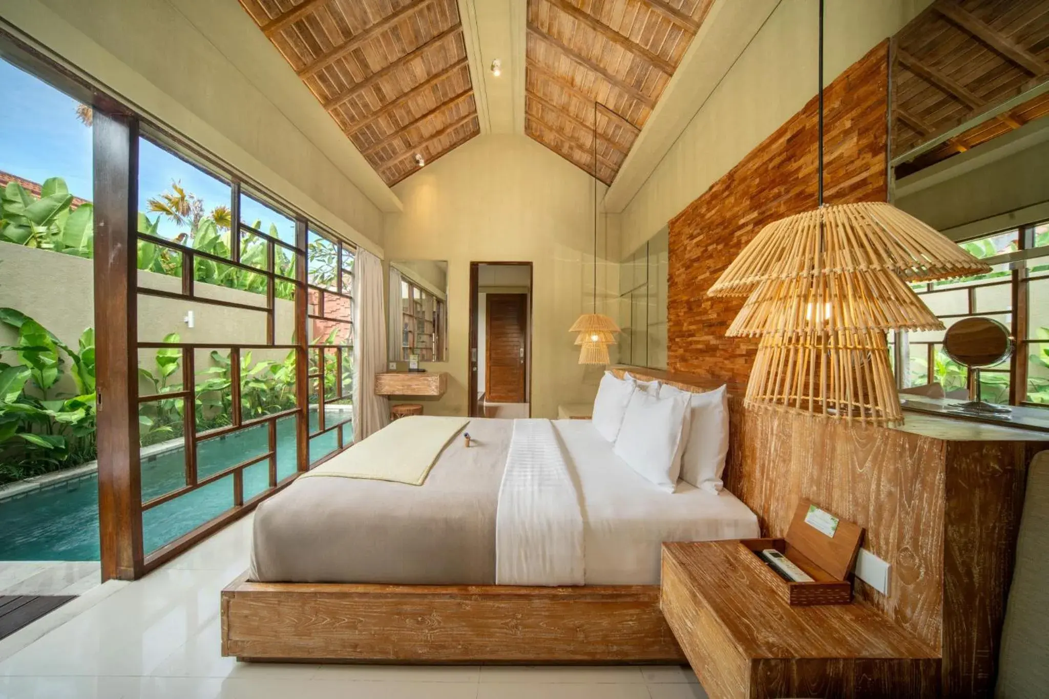 Royal One-Bedroom Villa with Private Pool & Bathtub in Manca Villa Canggu by Ini Vie Hospitality Royal One-Bedroom Villa with Private Pool & Bathtub in Manca Villa Canggu by Ini Vie Hospitality