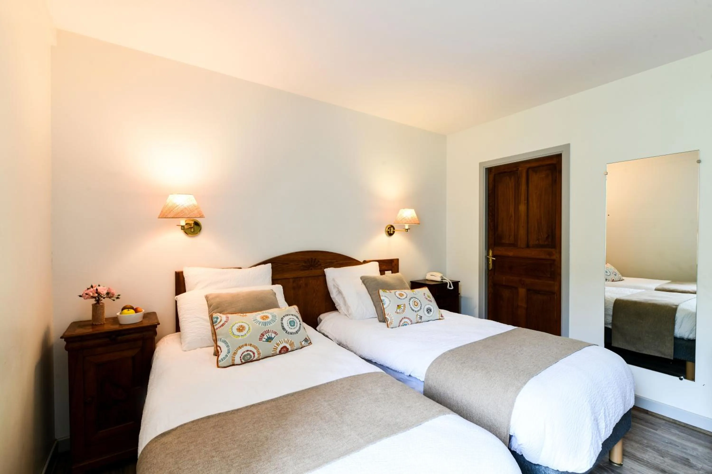 Bedroom, Bed in Logis Hôtel Etchemaïté