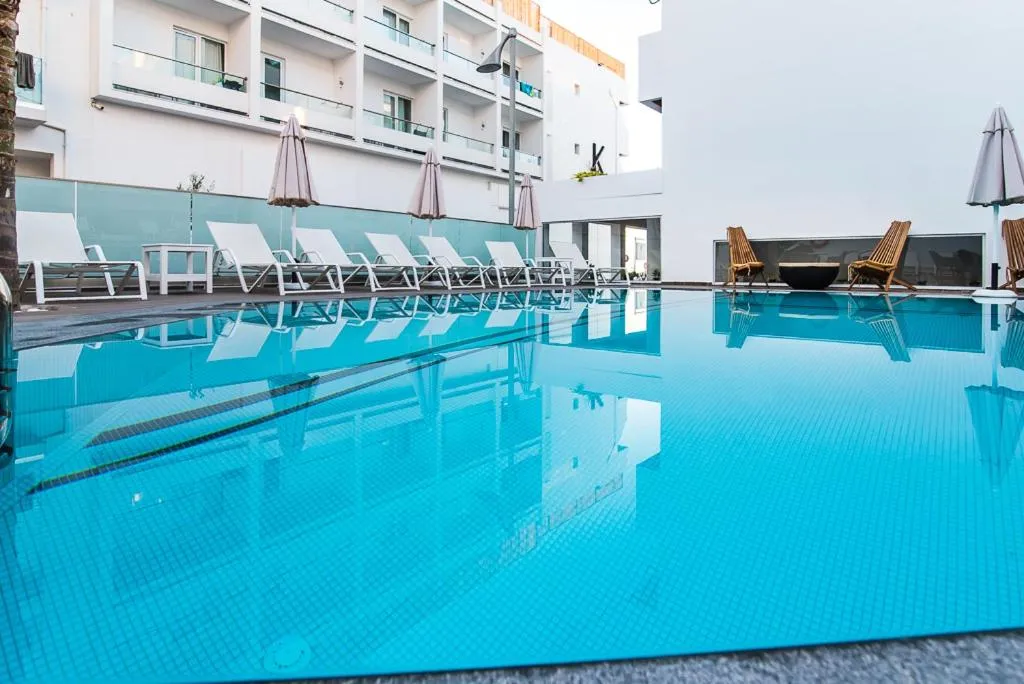 Swimming pool in Kahlua Sea View Suites - Adults Only