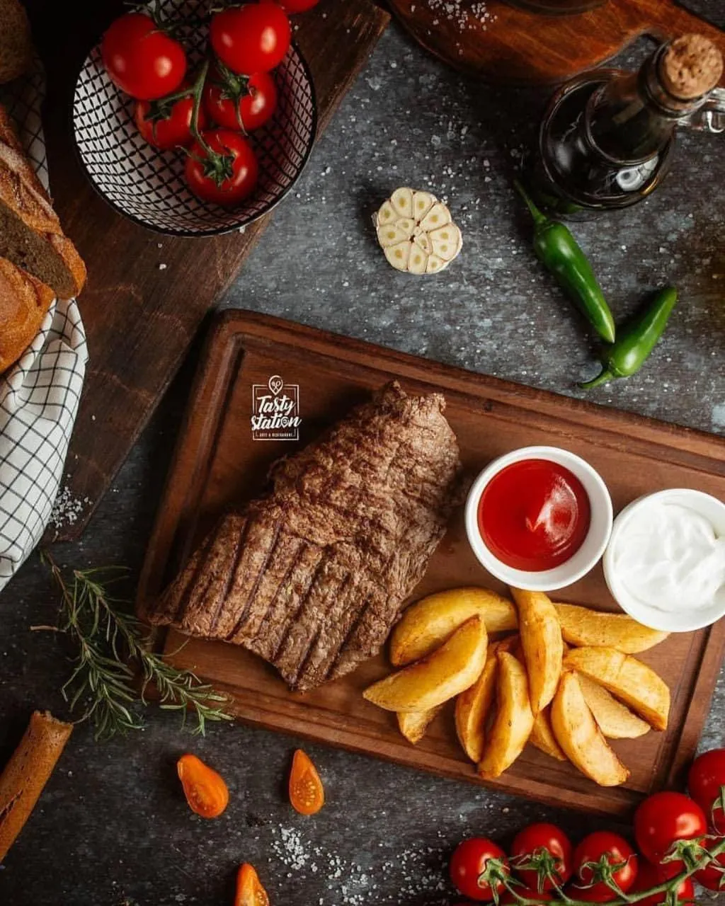 Restaurant/places to eat in Maajid Boutique Hotel