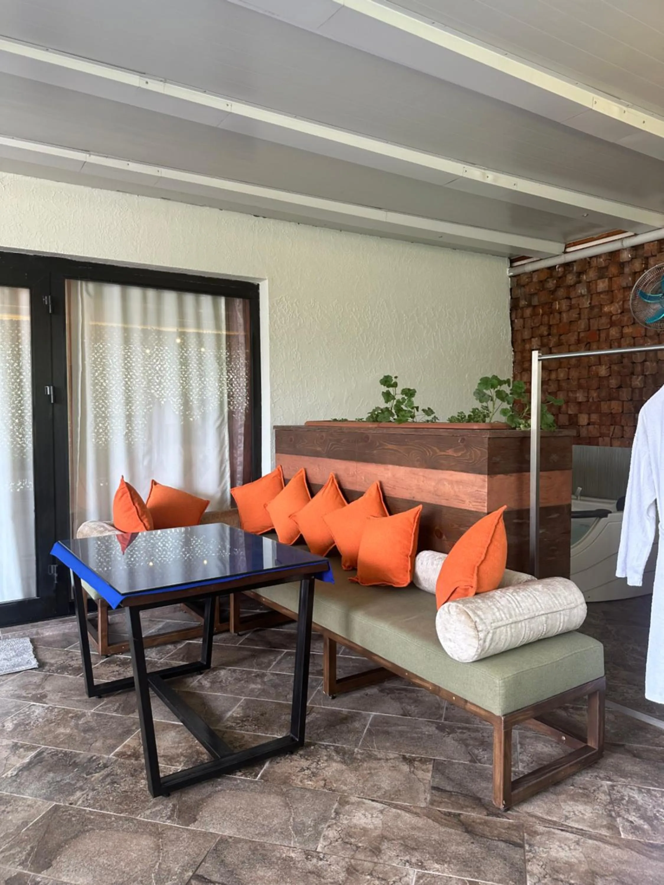 Balcony/Terrace in Maajid Boutique Hotel