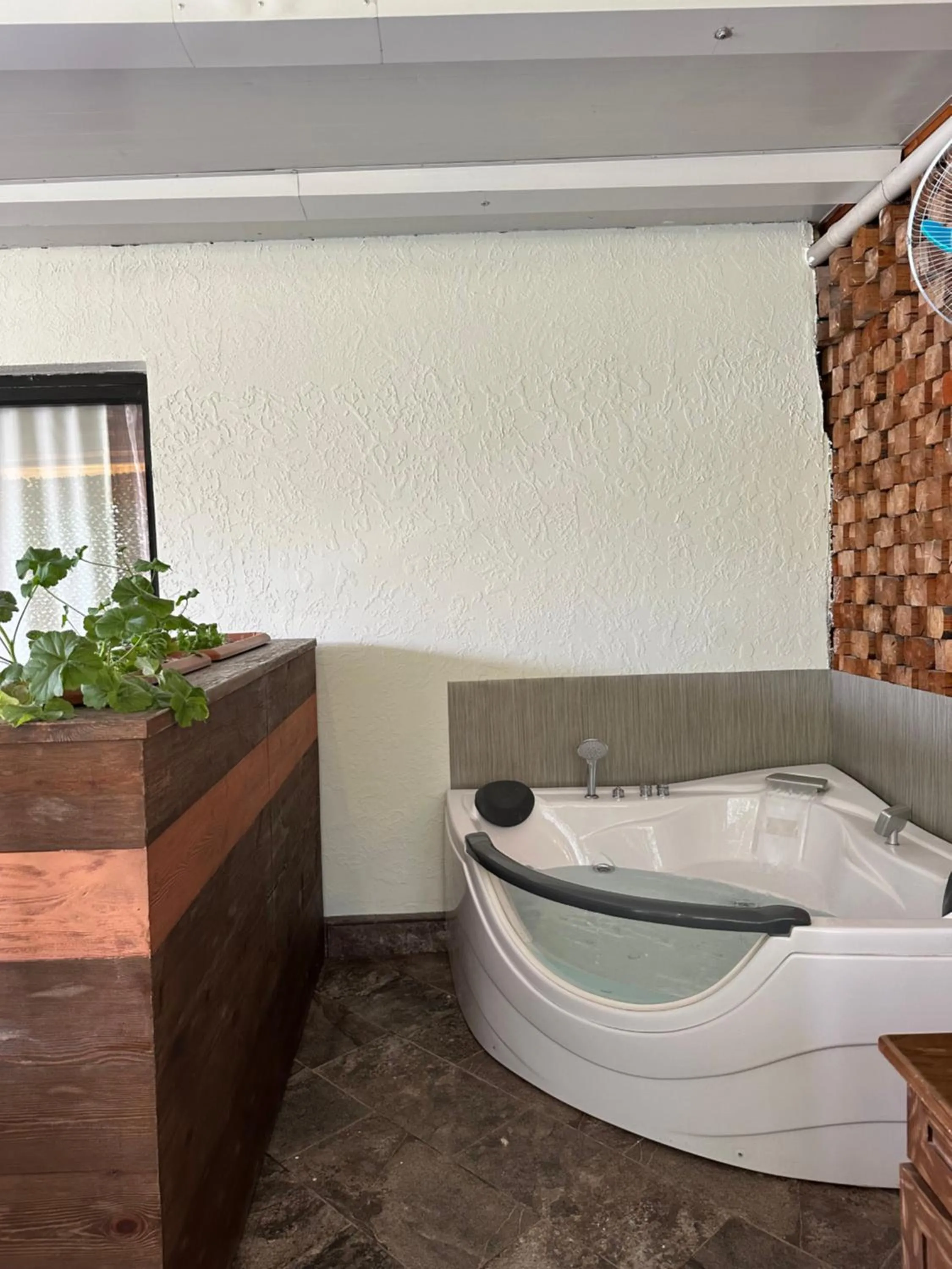 Hot Tub in Maajid Boutique Hotel