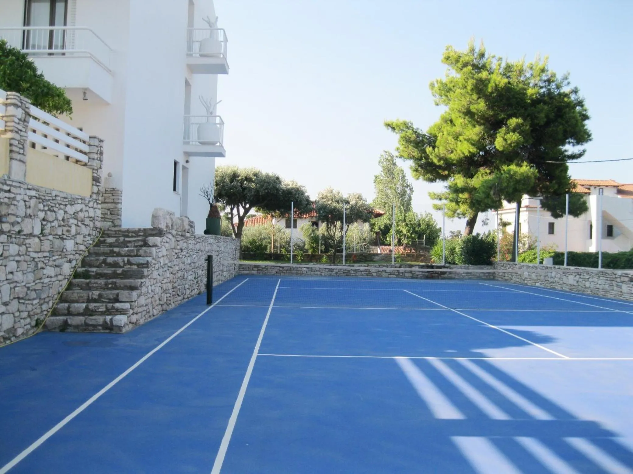 Tennis court in Apollon Resort