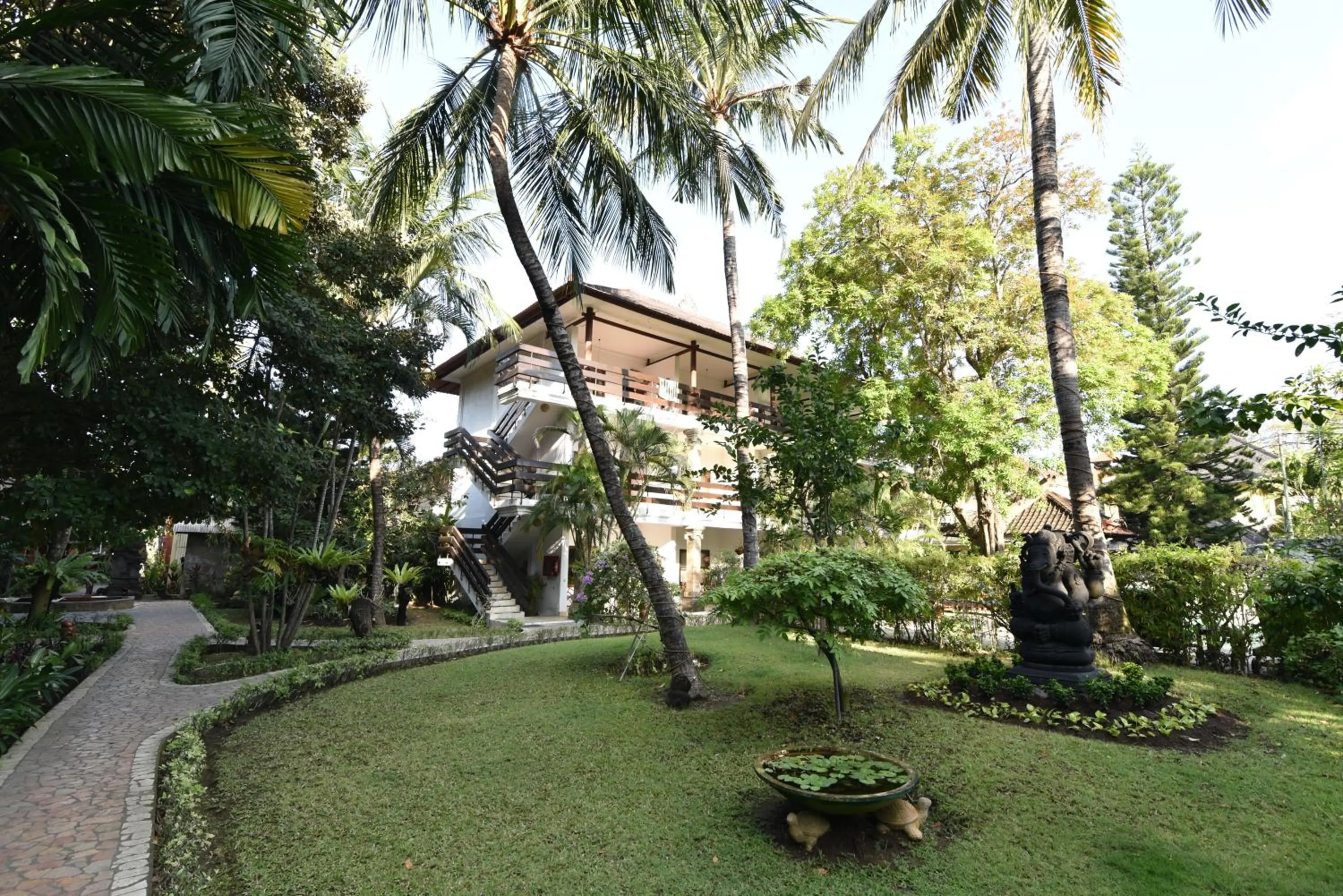 Garden in Grand Kumala Hotel - Hotel Kumala Legian Kuta Bali