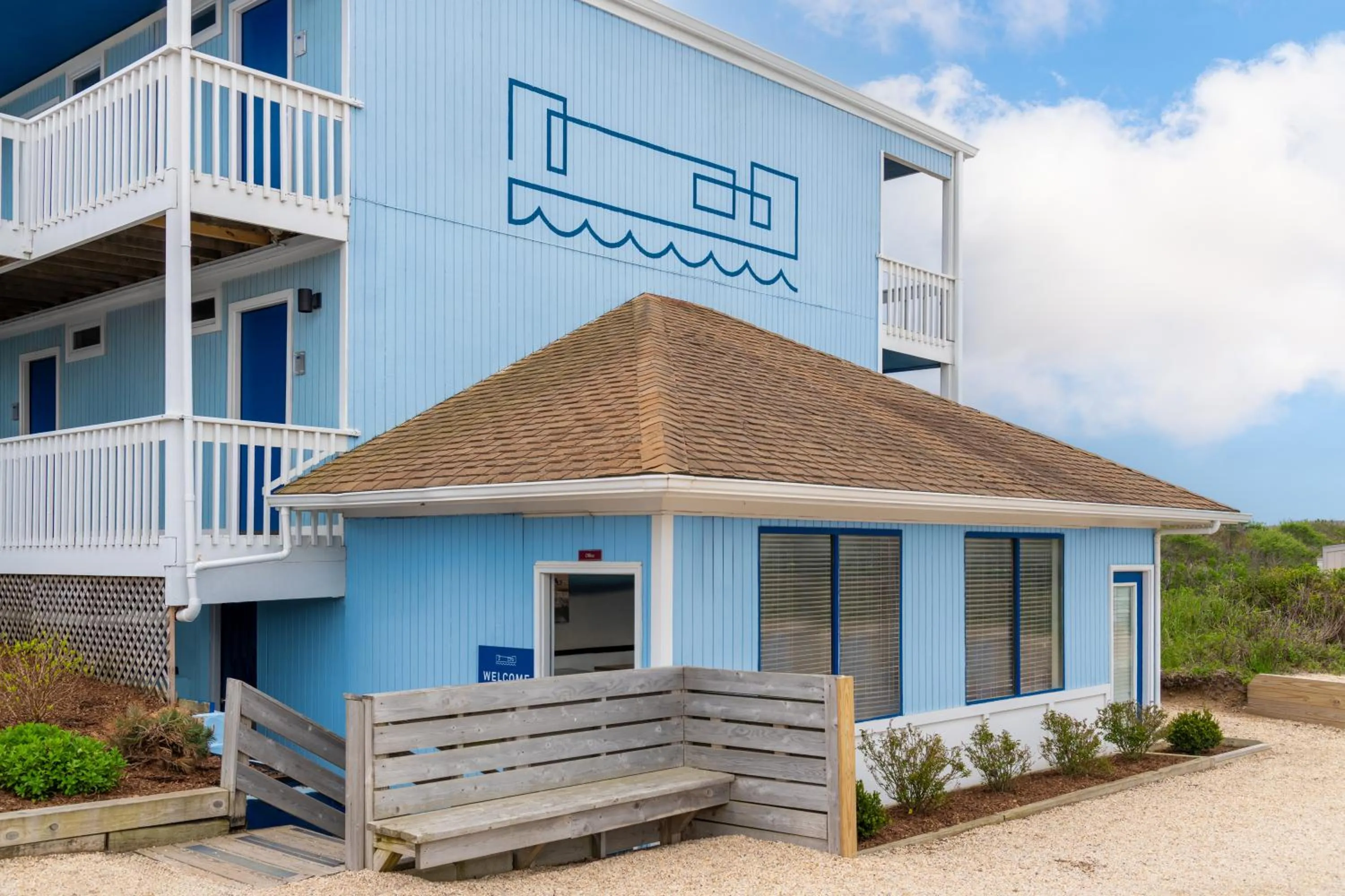 Property building in Montauk Blue Hotel