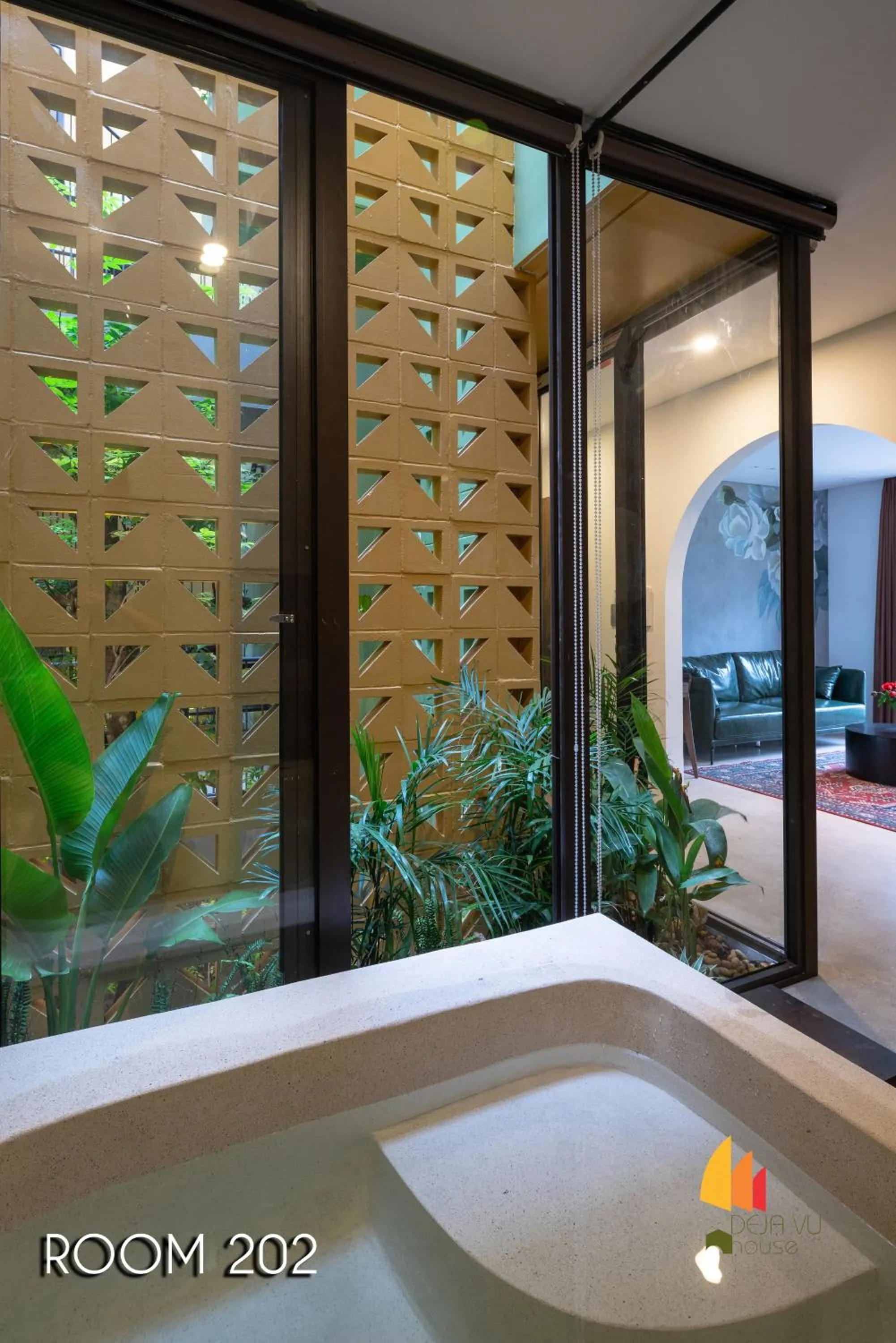 Bathroom in Deja Vu House Ha Long