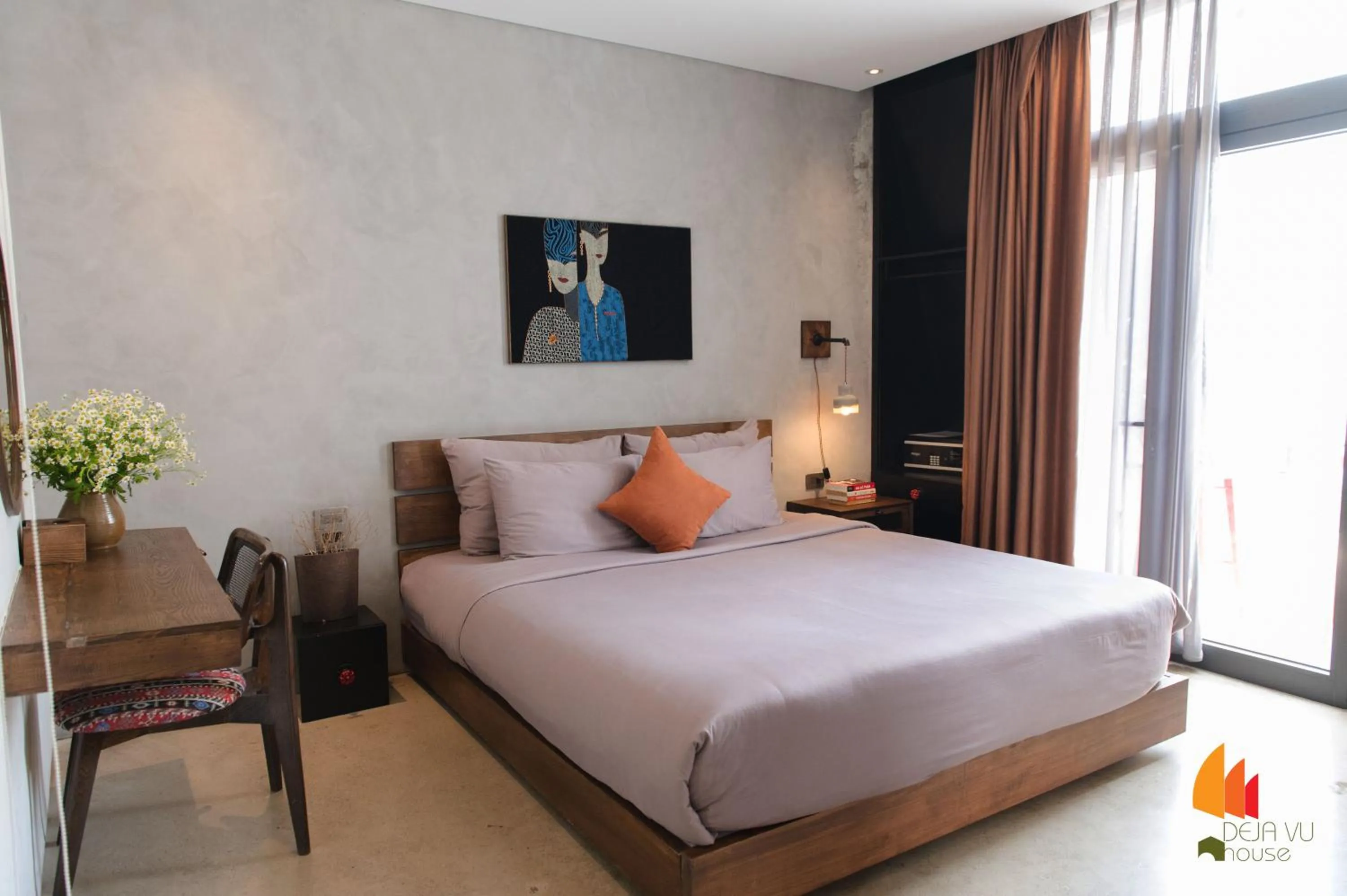 Bed in Deja Vu House Ha Long