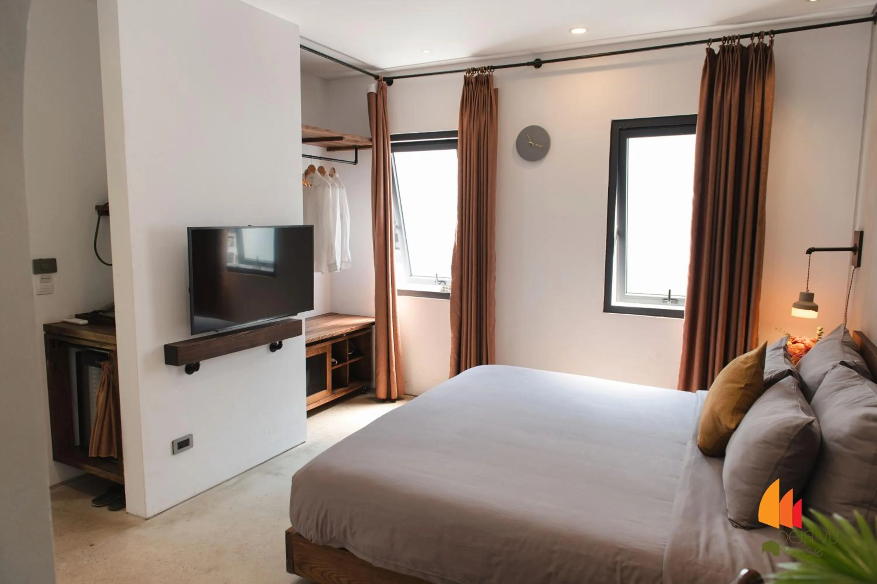 Bed in Deja Vu House Ha Long