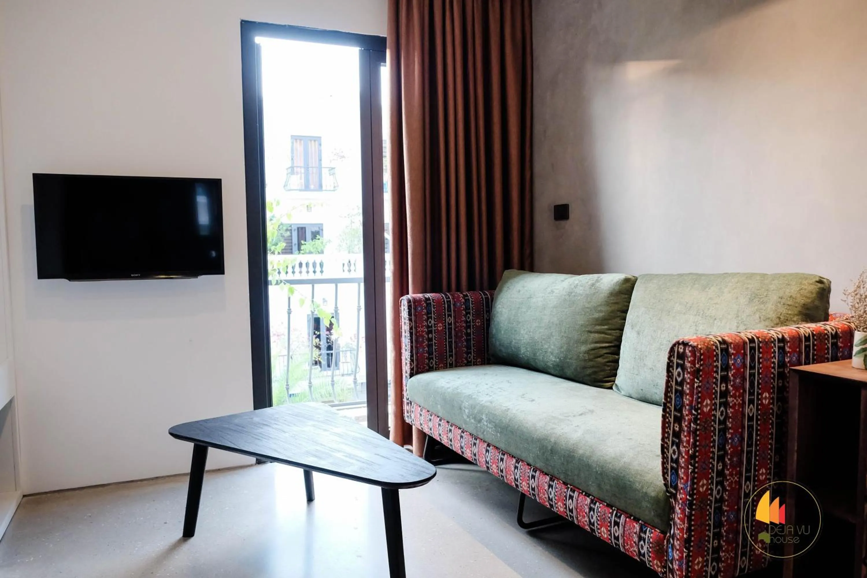 TV and multimedia in Deja Vu House Ha Long