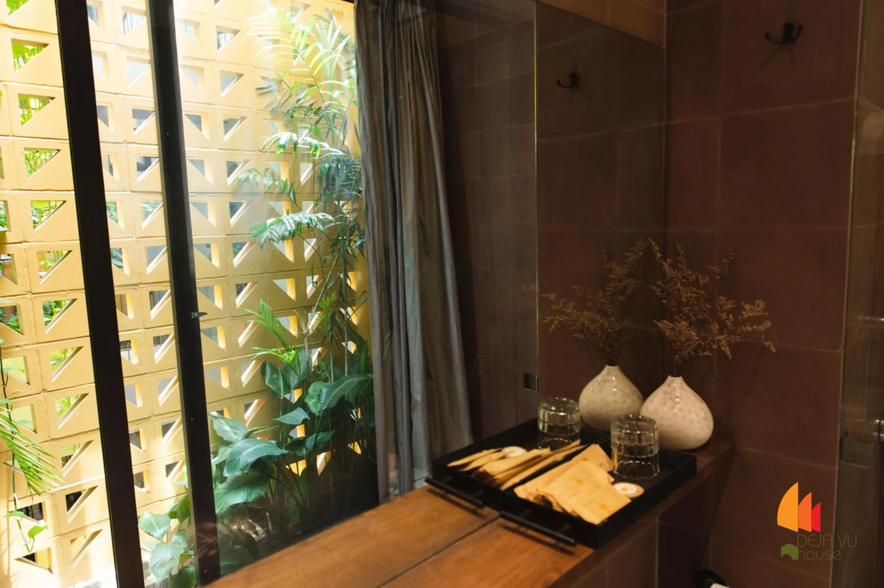 Deja Vu House Ha Long