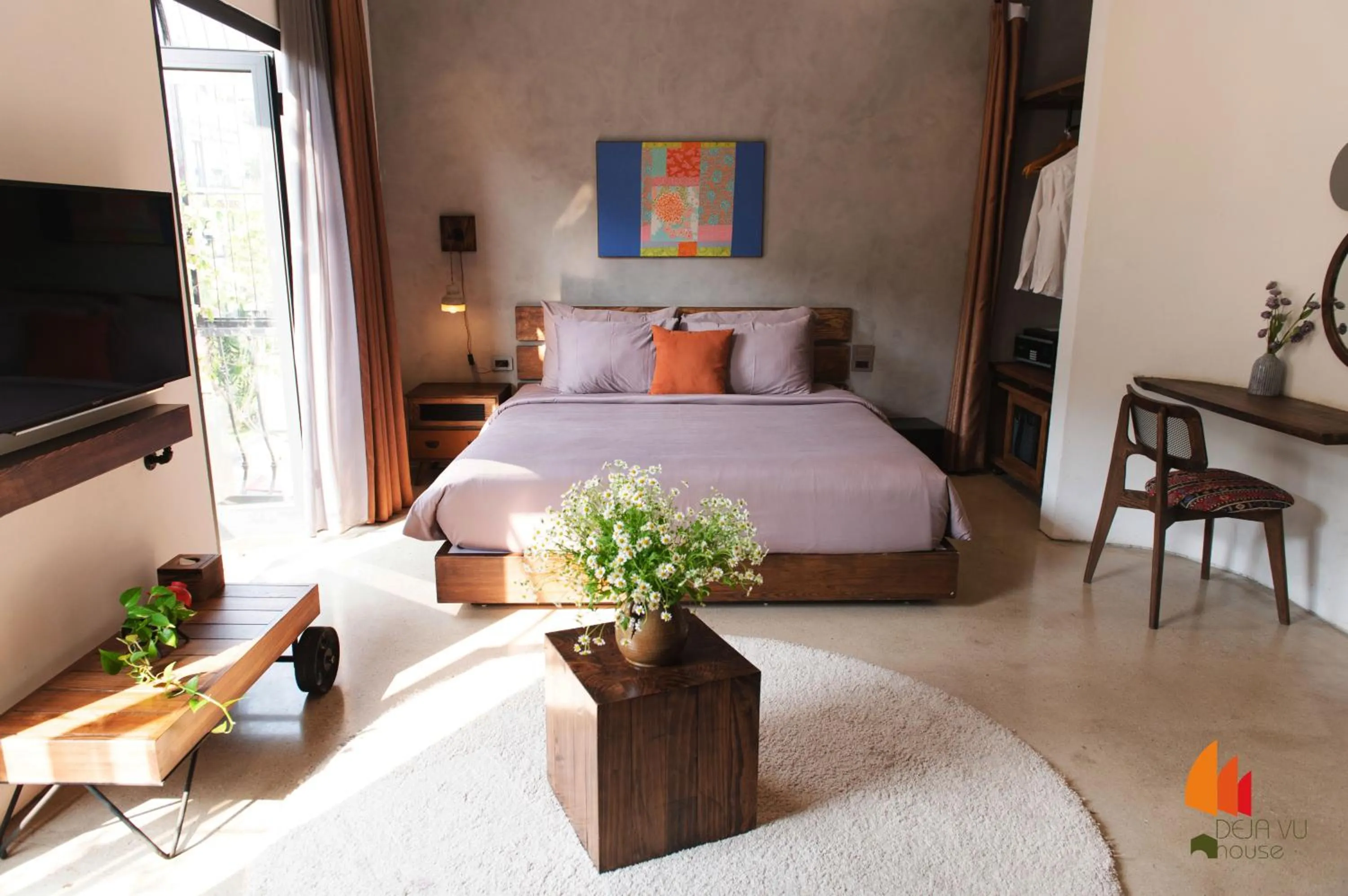 Bed in Deja Vu House Ha Long