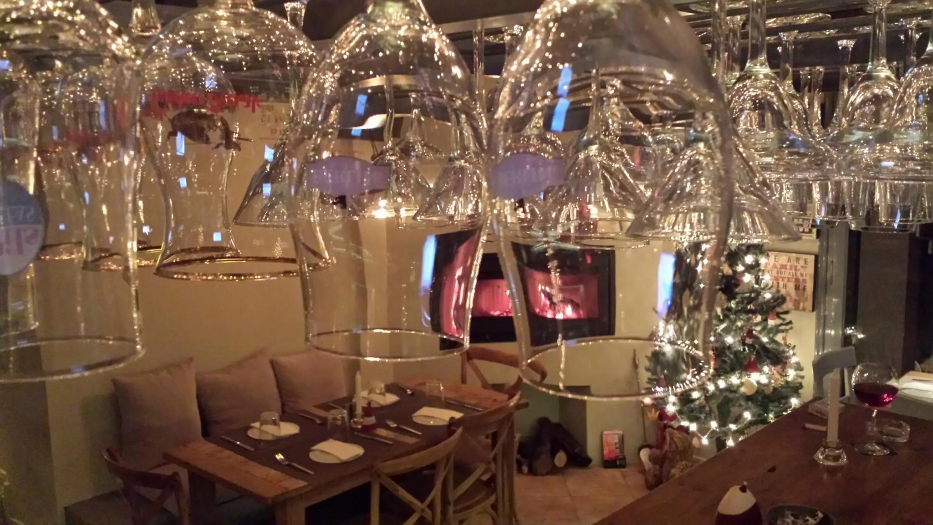 Restaurant/places to eat in Xanthippi Hotel