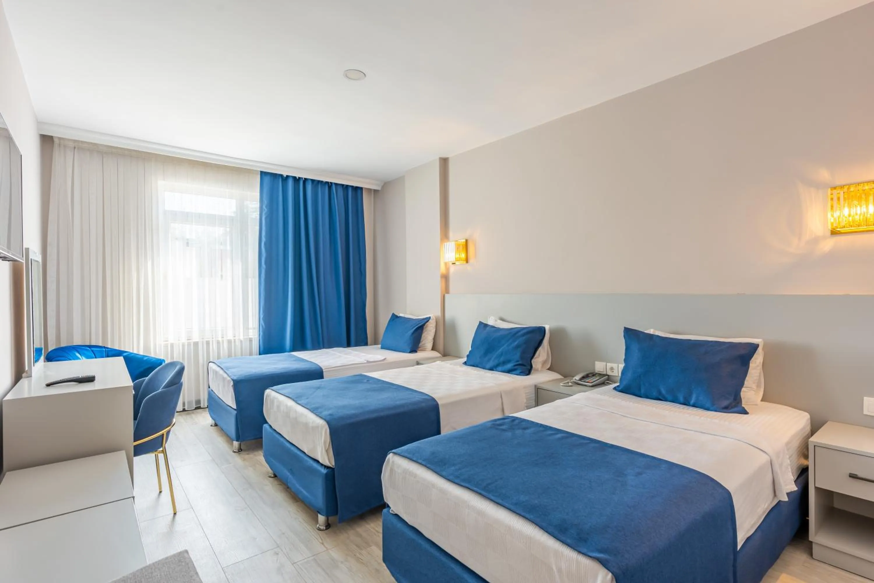 Bedroom, Bed in Safari Otel