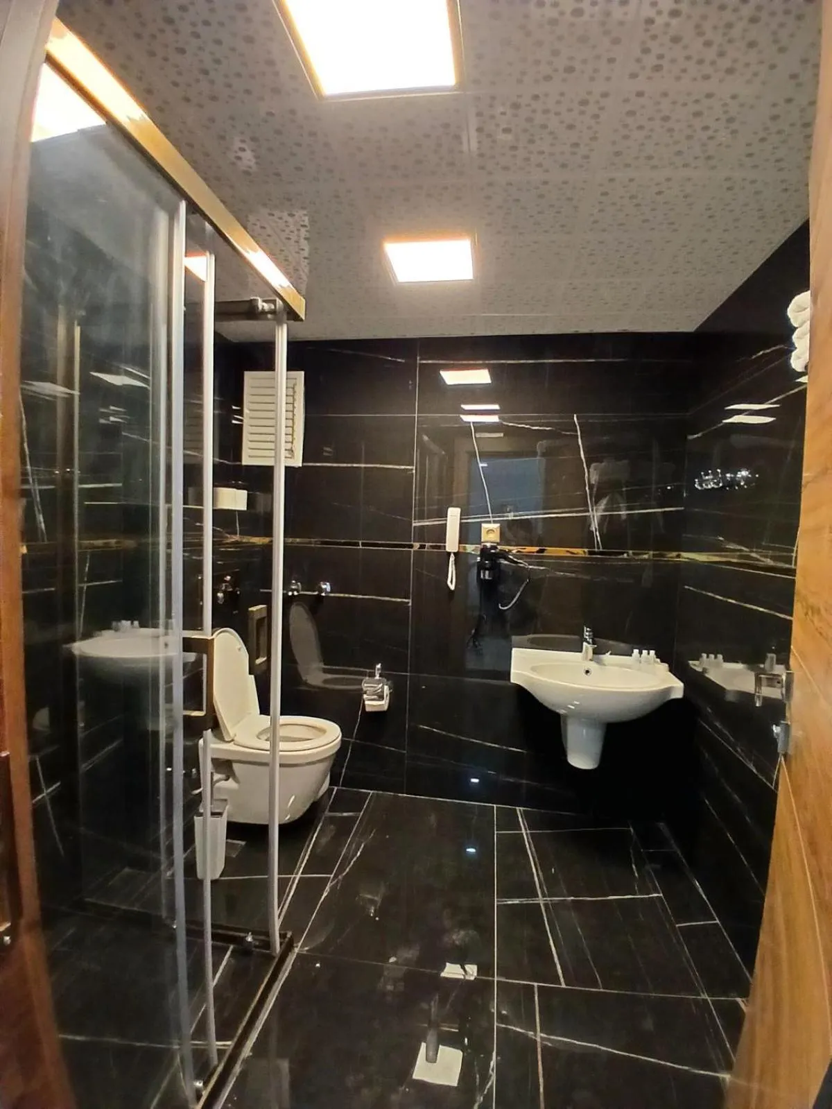 Bathroom in Safari Otel