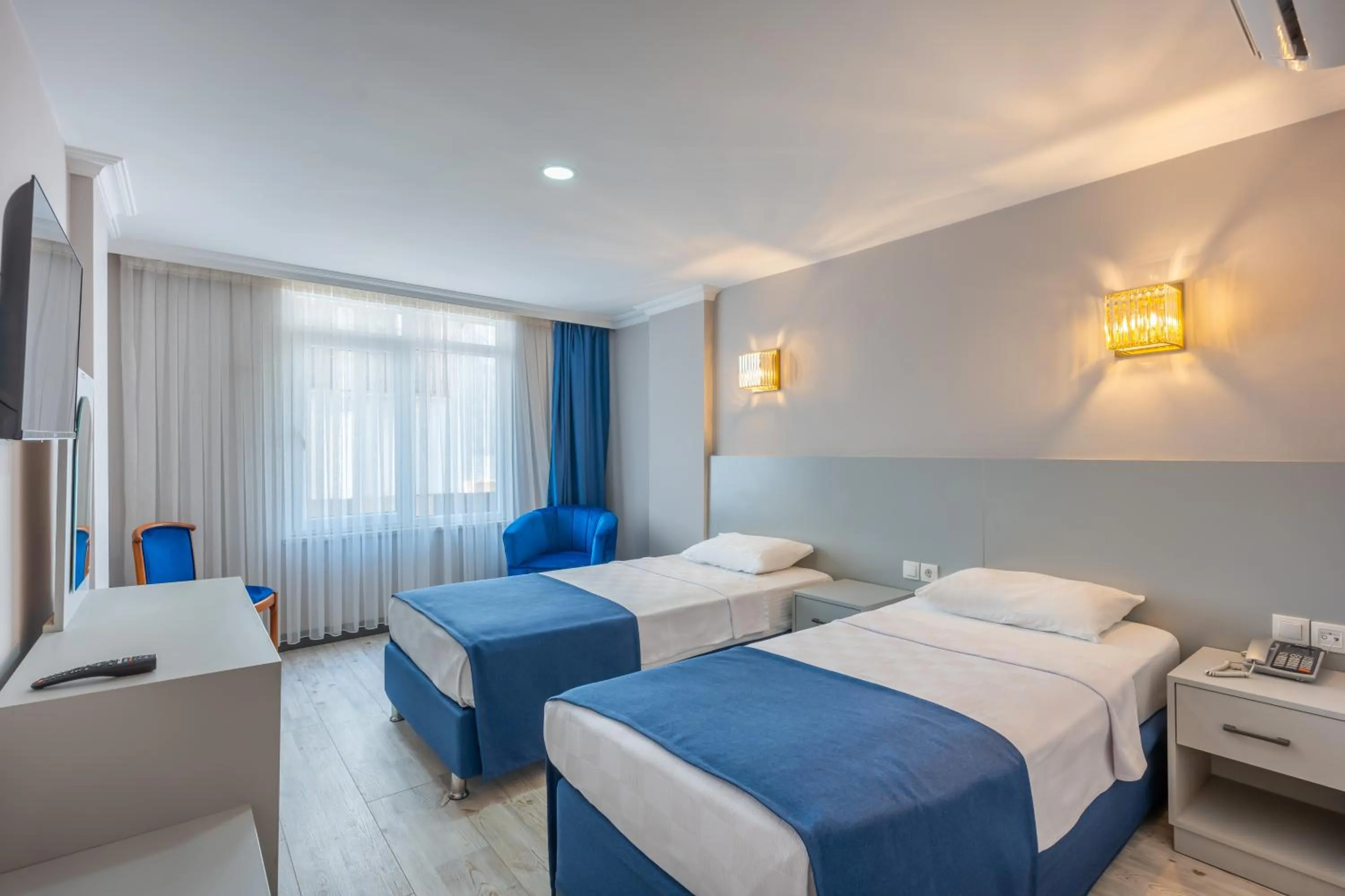 Bedroom, Bed in Safari Otel