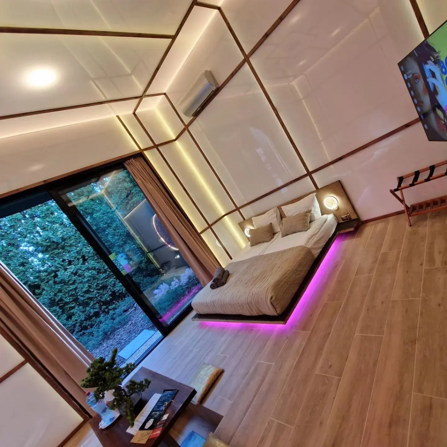 Hotel Ramka & Restaurant & Wine Bar