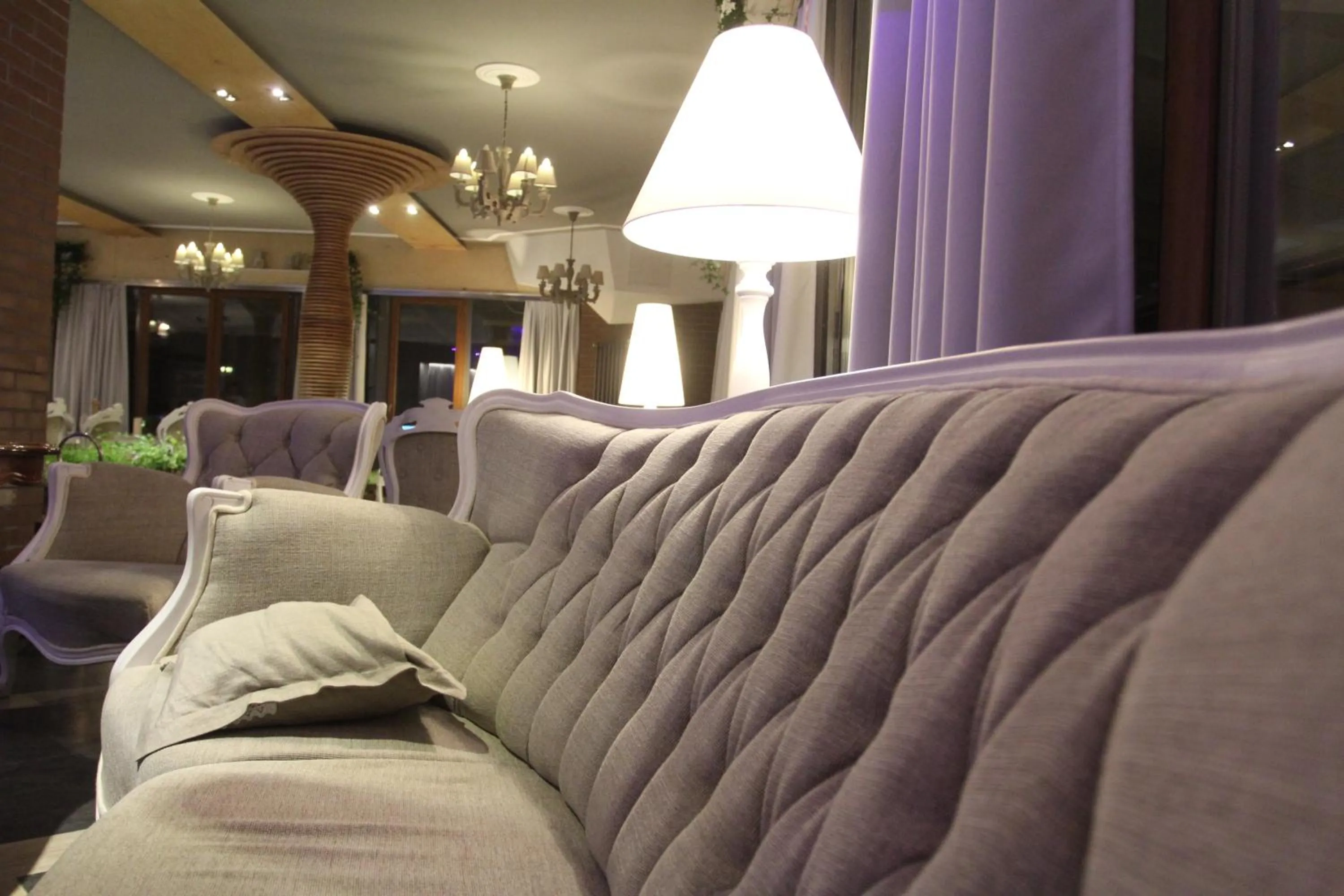 Lobby or reception in Hotel Ramka & Restaurant & Wine Bar