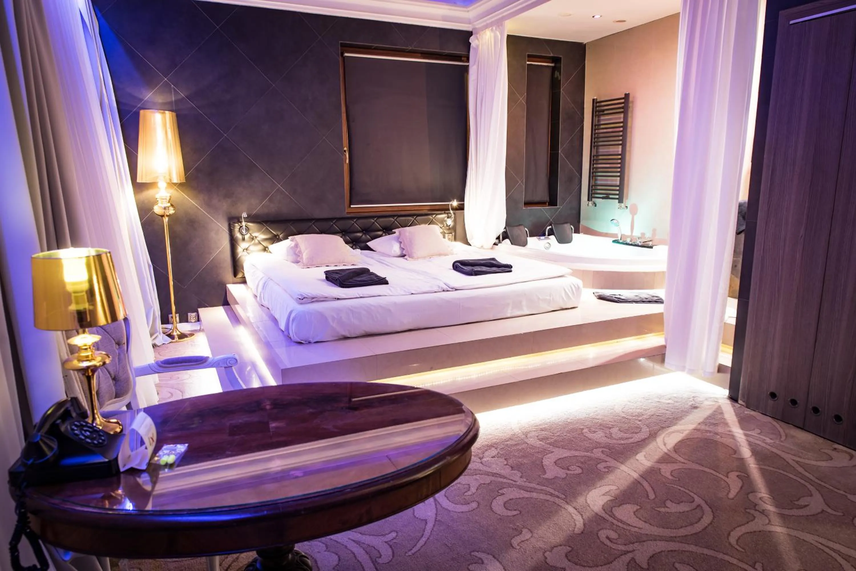 Photo of the whole room, Bed in Hotel Ramka & Restaurant & Wine Bar