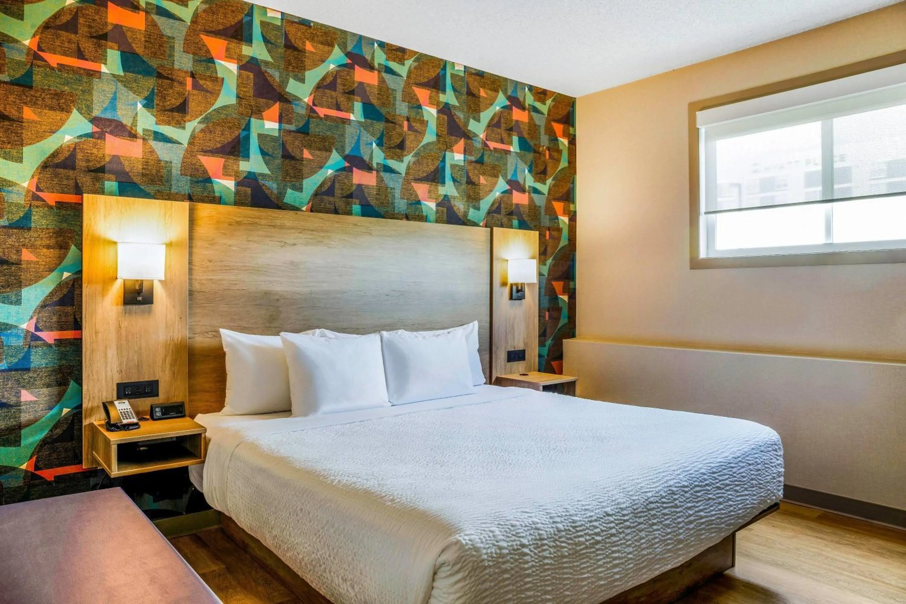 Photo of the whole room, Bed in Days Inn & Suites by Wyndham West Edmonton