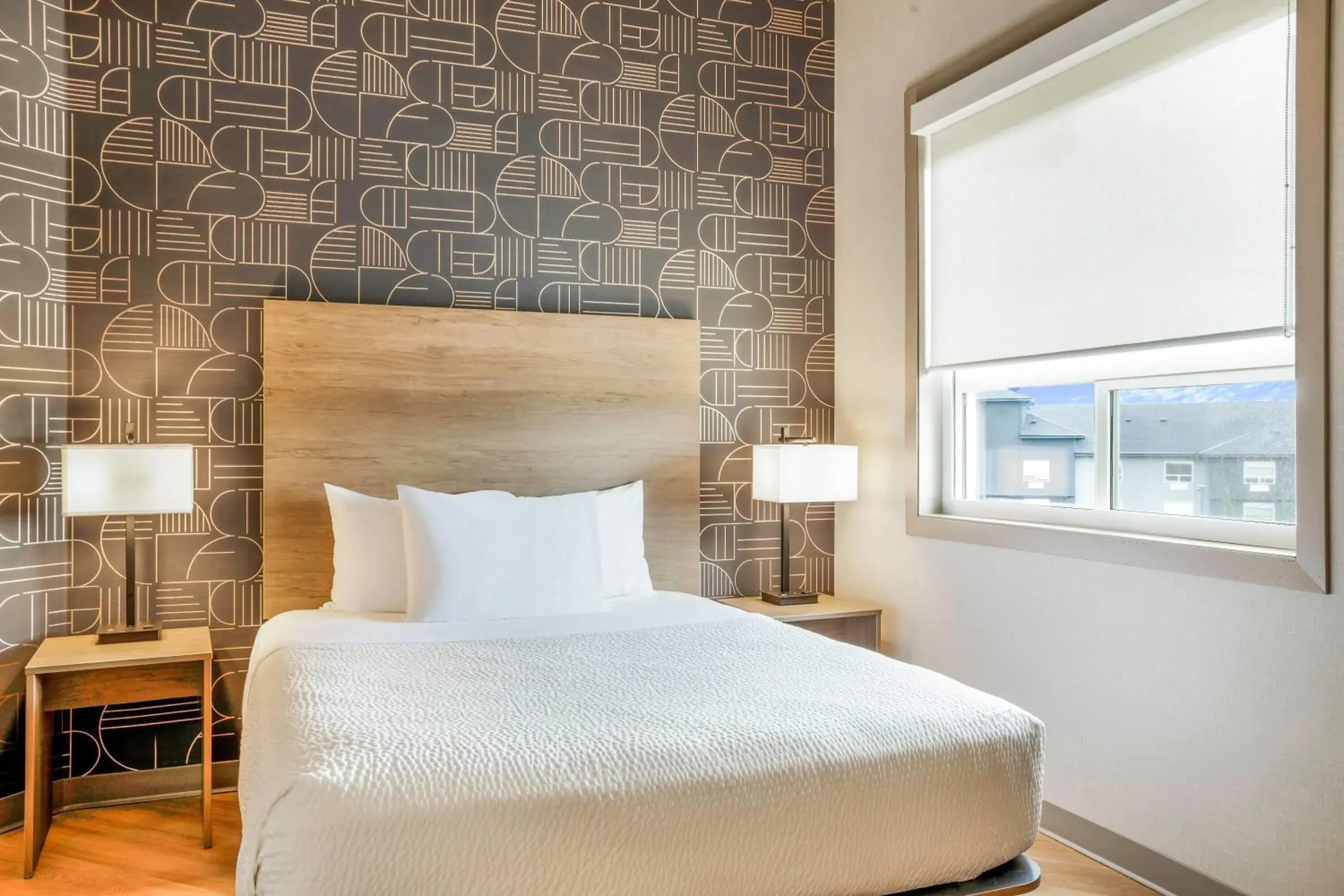 Photo of the whole room, Bed in Days Inn & Suites by Wyndham West Edmonton Photo of the whole room, Bed in Days Inn & Suites by Wyndham West Edmonton