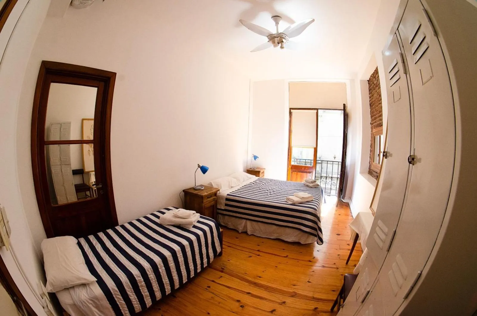 Bed in BA Stop Hotel House