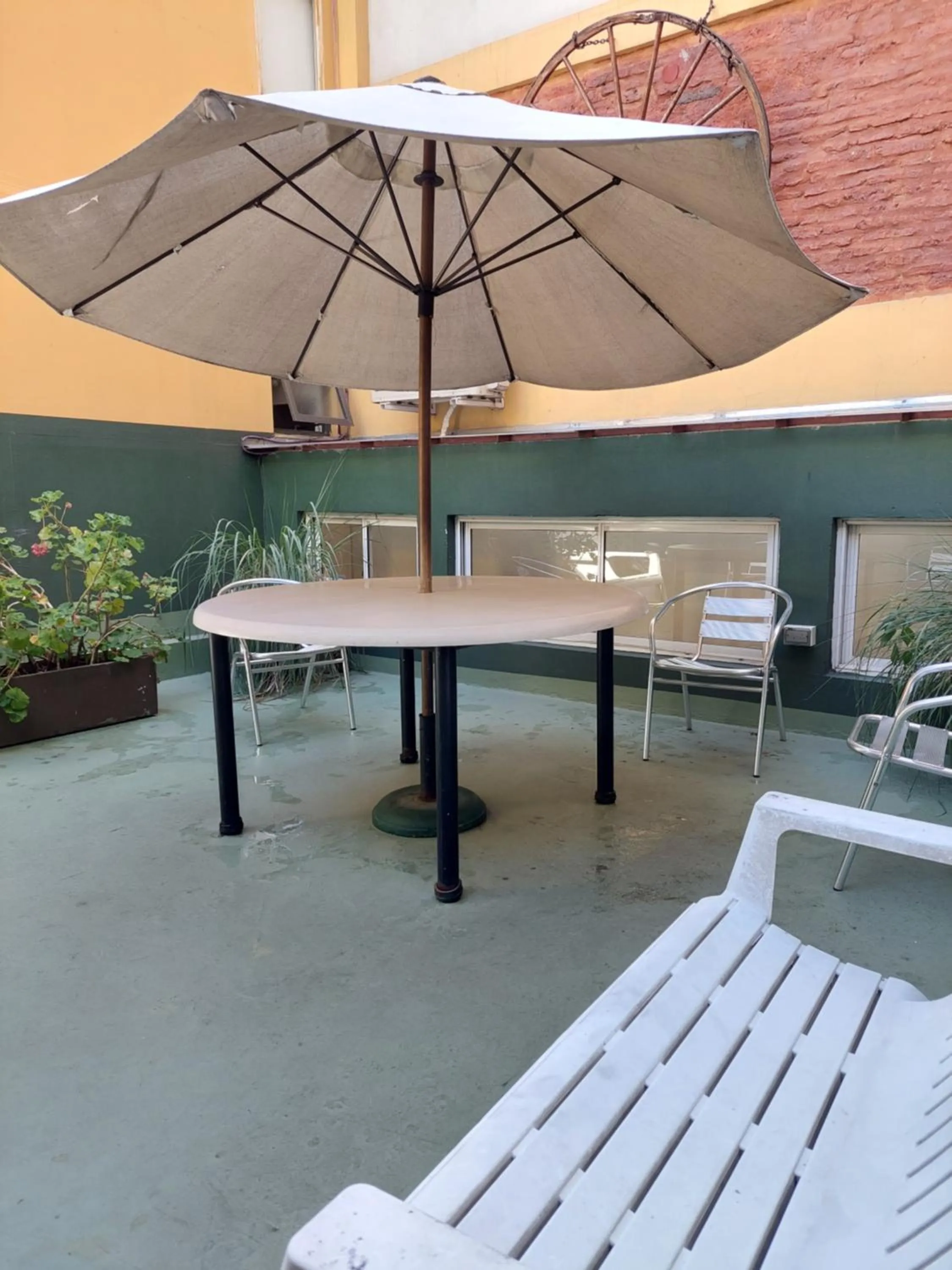 Balcony/Terrace in BA Stop Hotel House