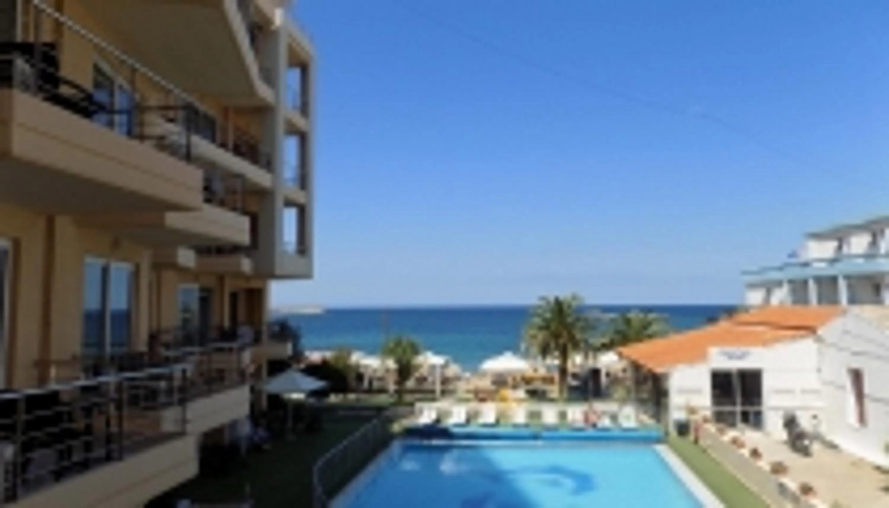 Swimming pool in Hotel Christina