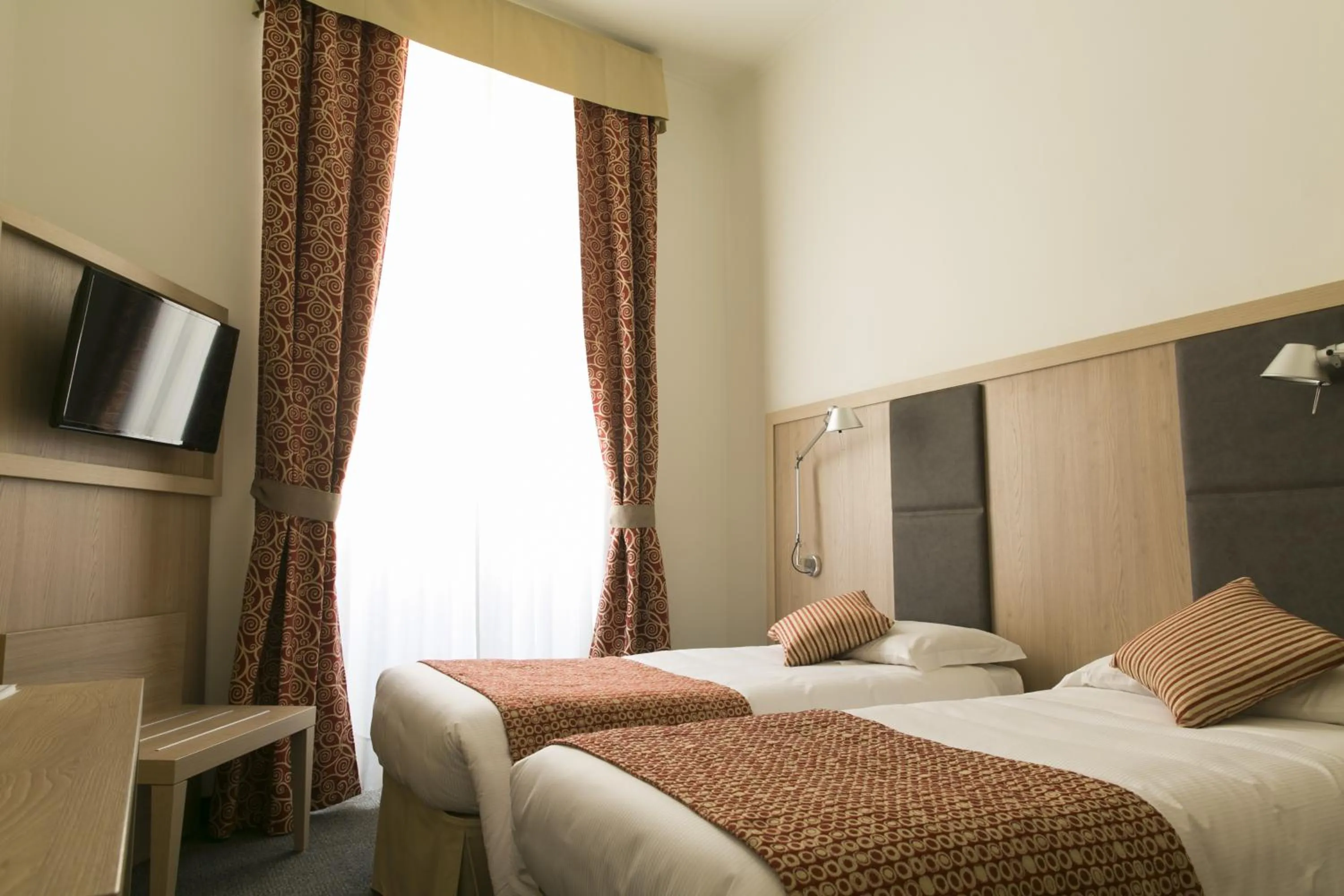 Bedroom, Bed in Hotel Casa Valdese Roma