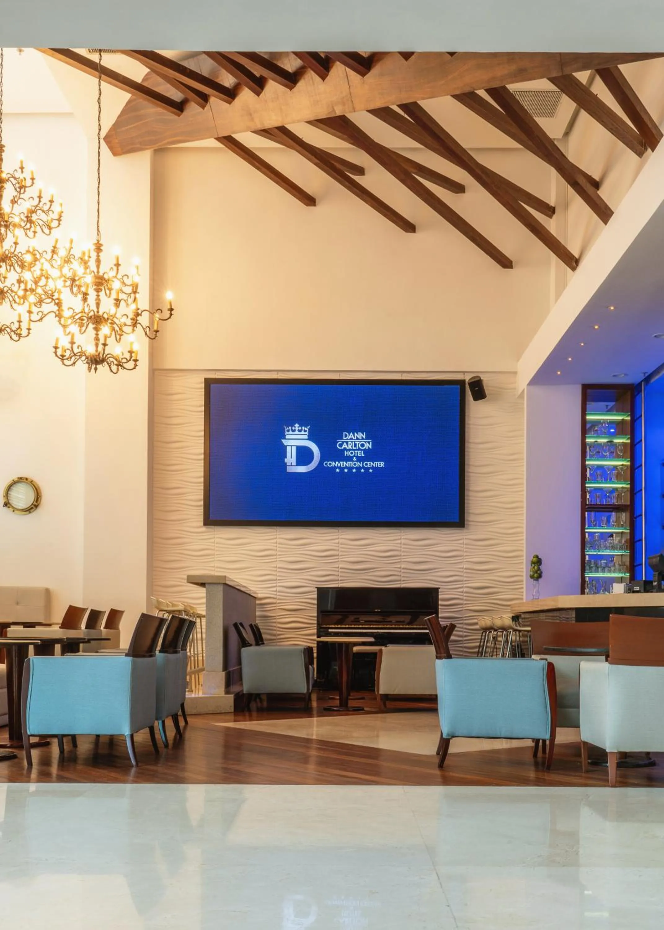 Lounge or bar in Hotel Dann Carlton Barranquilla y Centro de Convenciones