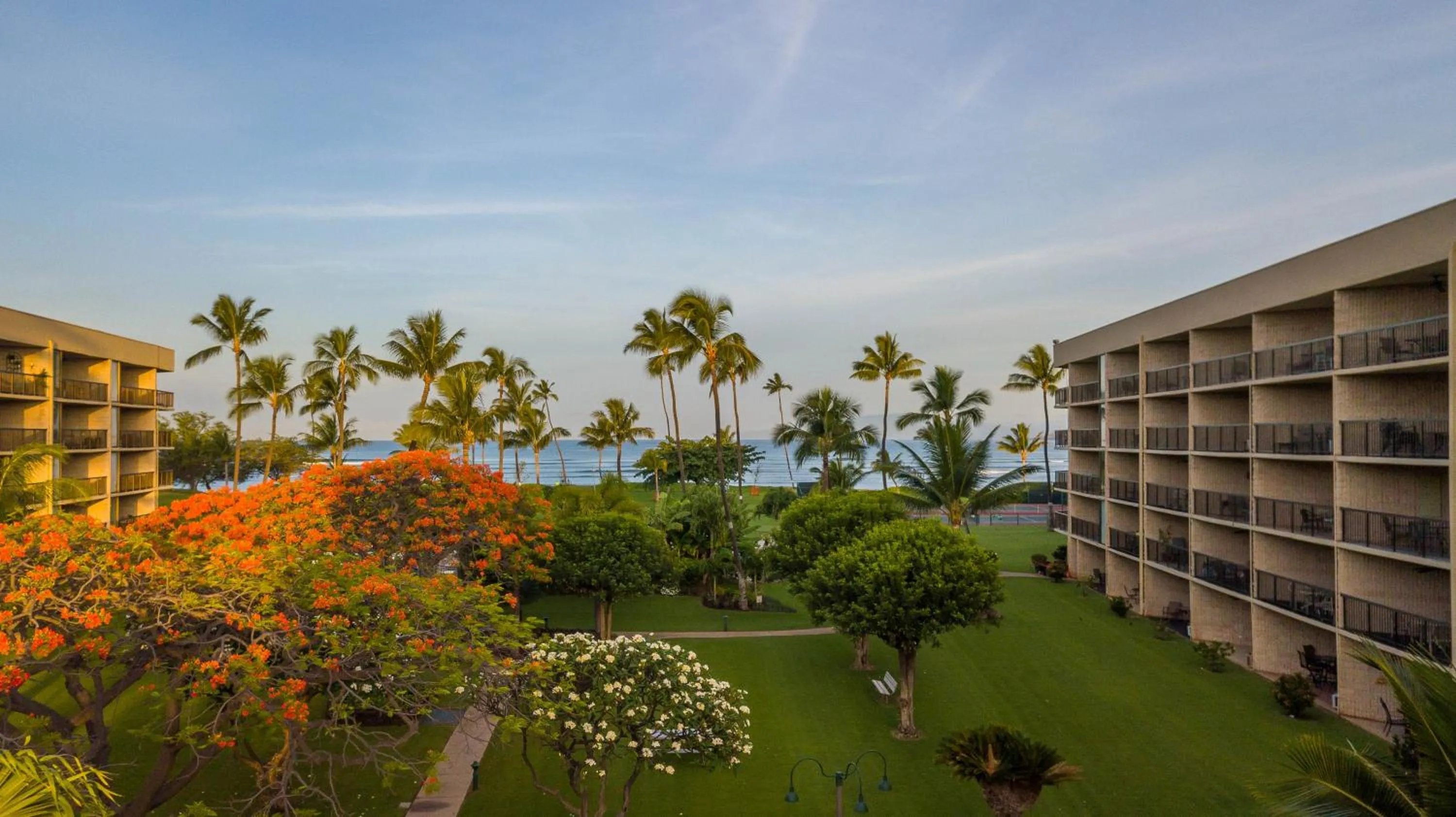 Property building in Maui Sunset
