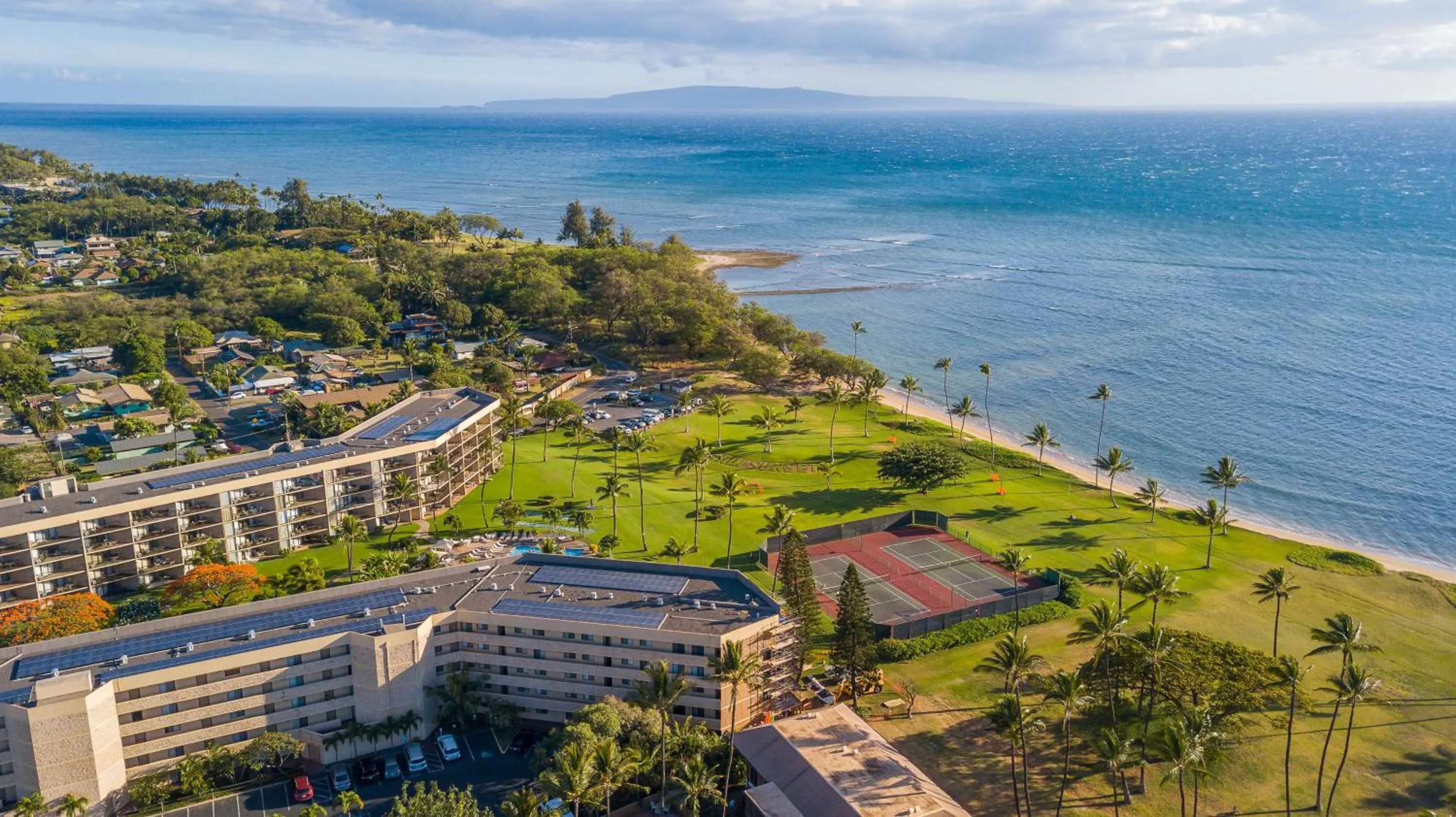 Property building in Maui Sunset