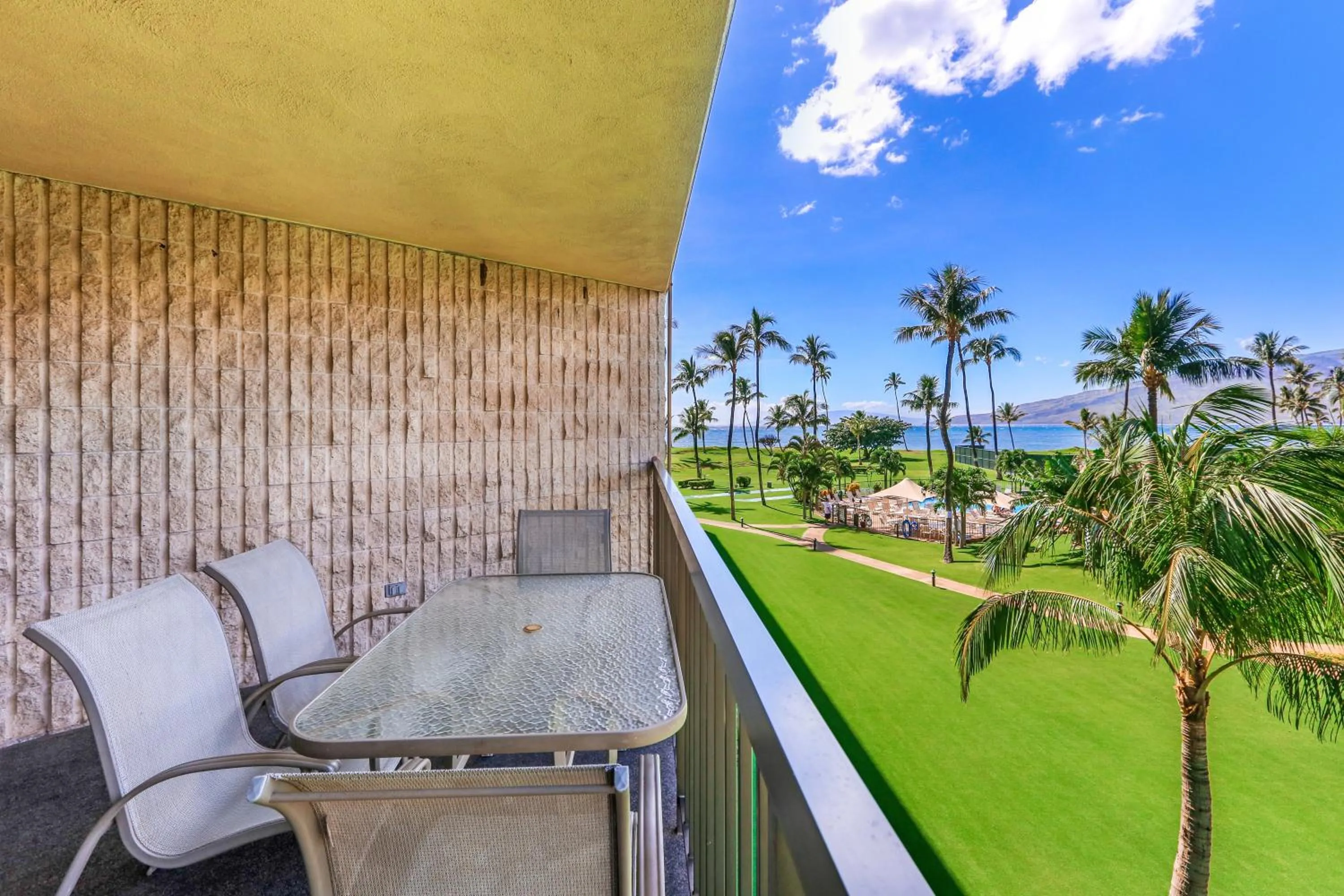 Balcony/Terrace in Maui Sunset