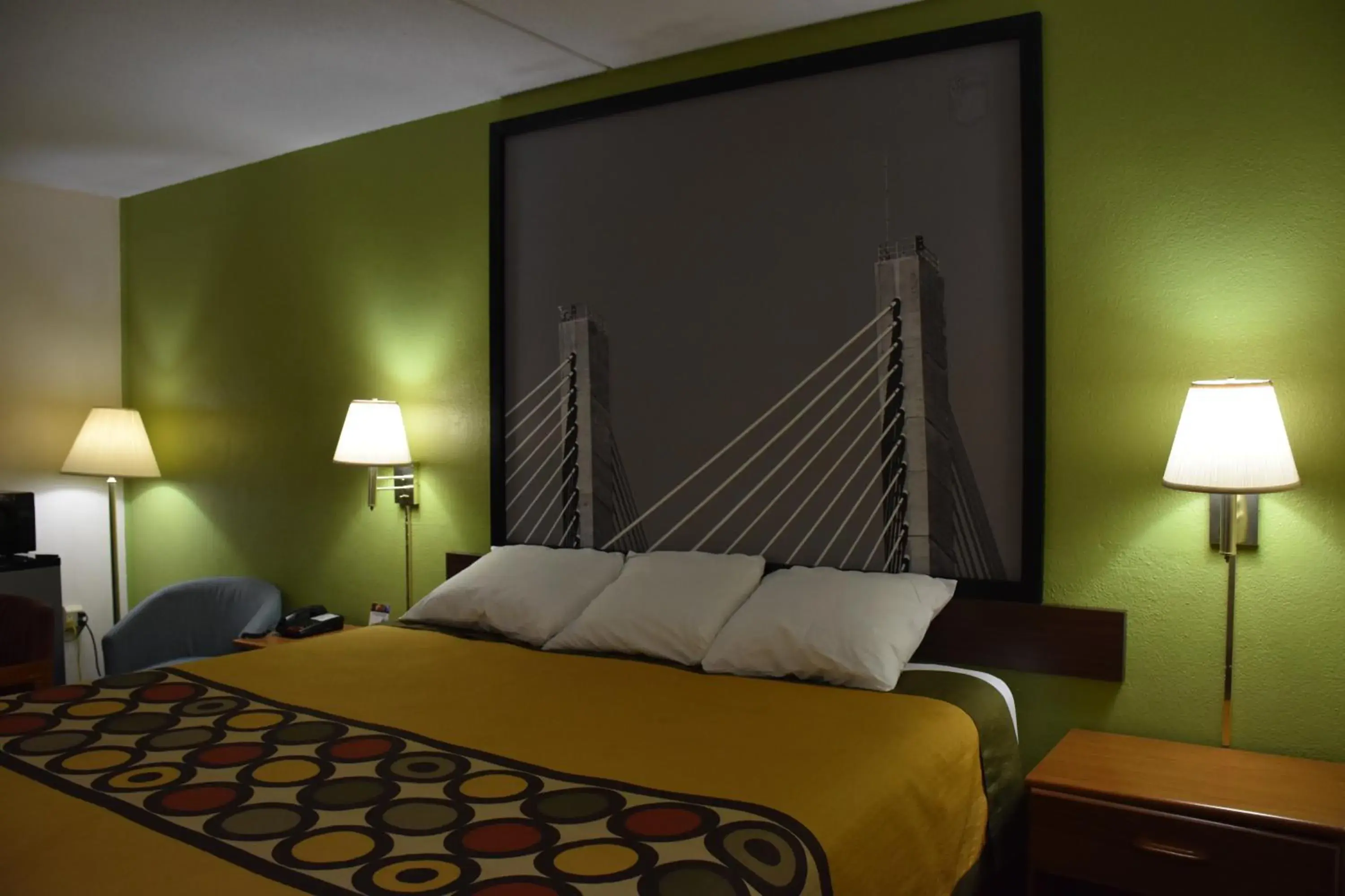 Seating area, Bed in Super 8 by Wyndham Tifton Seating area, Bed in Super 8 by Wyndham Tifton