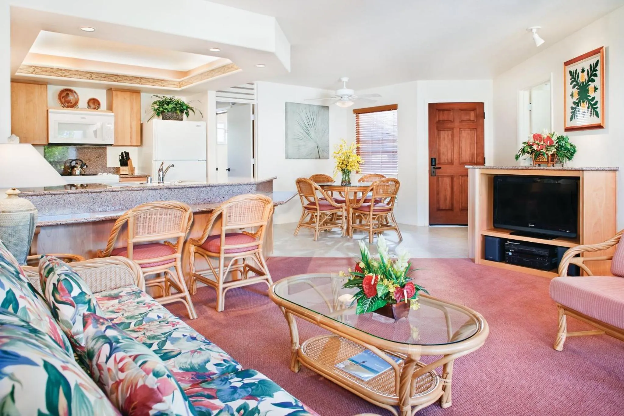 Kitchen or kitchenette in Club Wyndham Bali Hai Villas