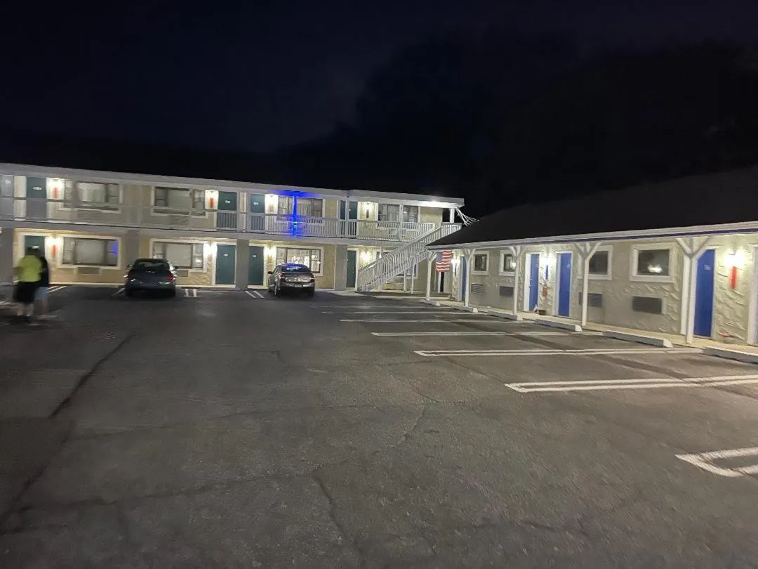 Parking in Point Pleasant Inn