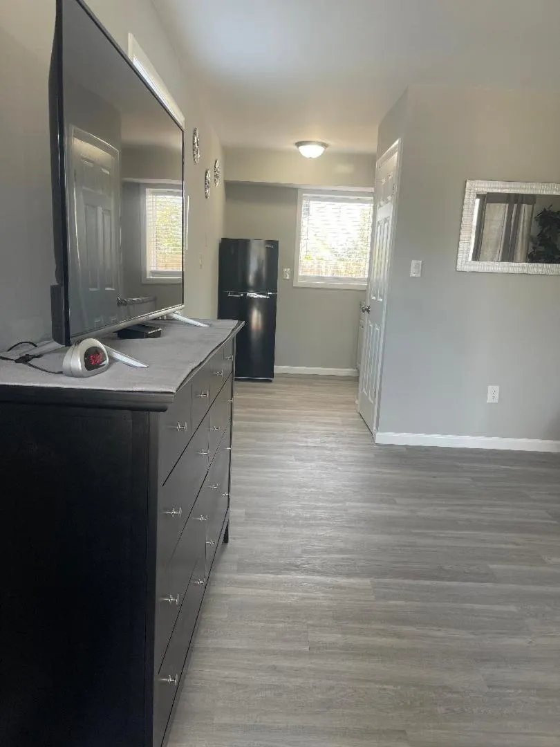 Bedroom in Point Pleasant Inn