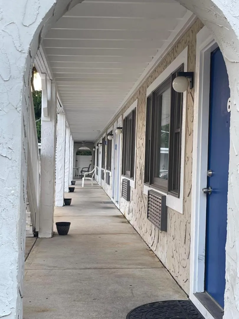 Property building in Point Pleasant Inn