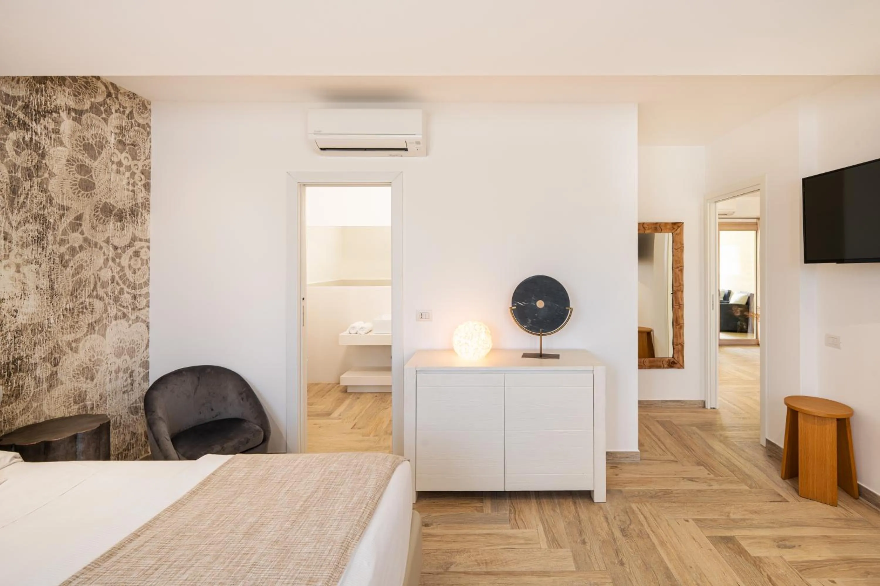 Bed in Suimi's Hotel