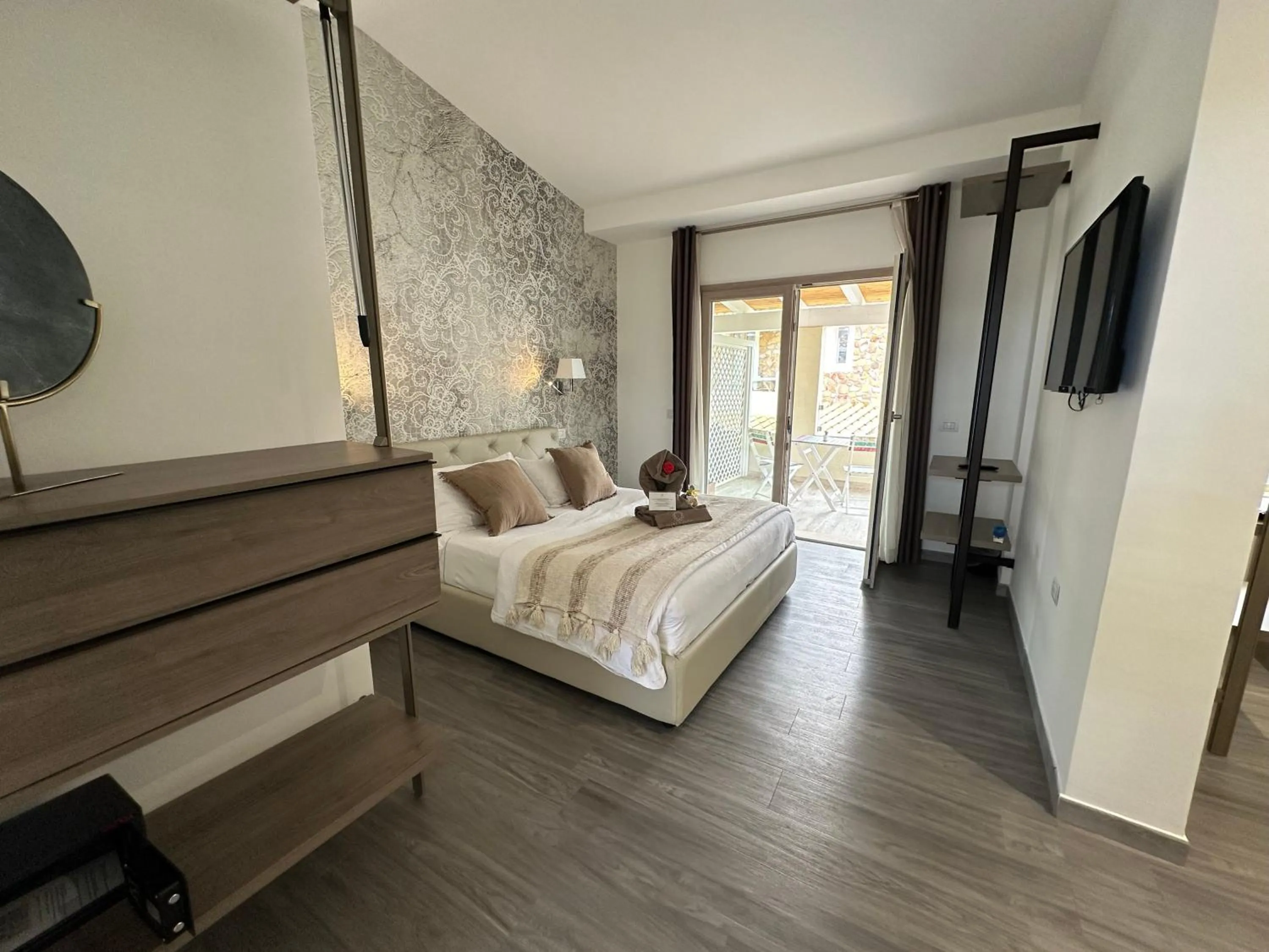 Bed in Suimi's Hotel