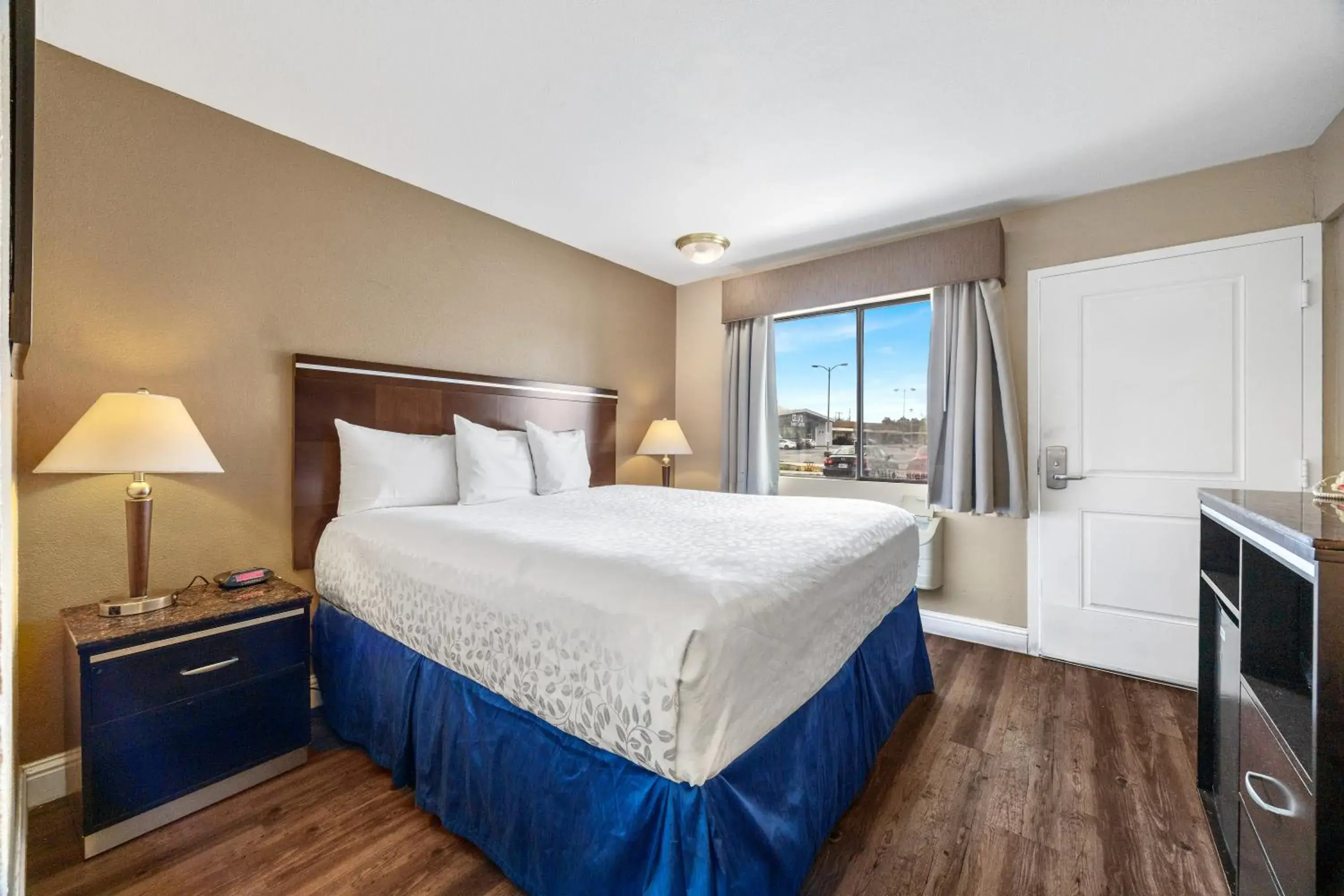 Bed in Executive Inn Bed in Executive Inn