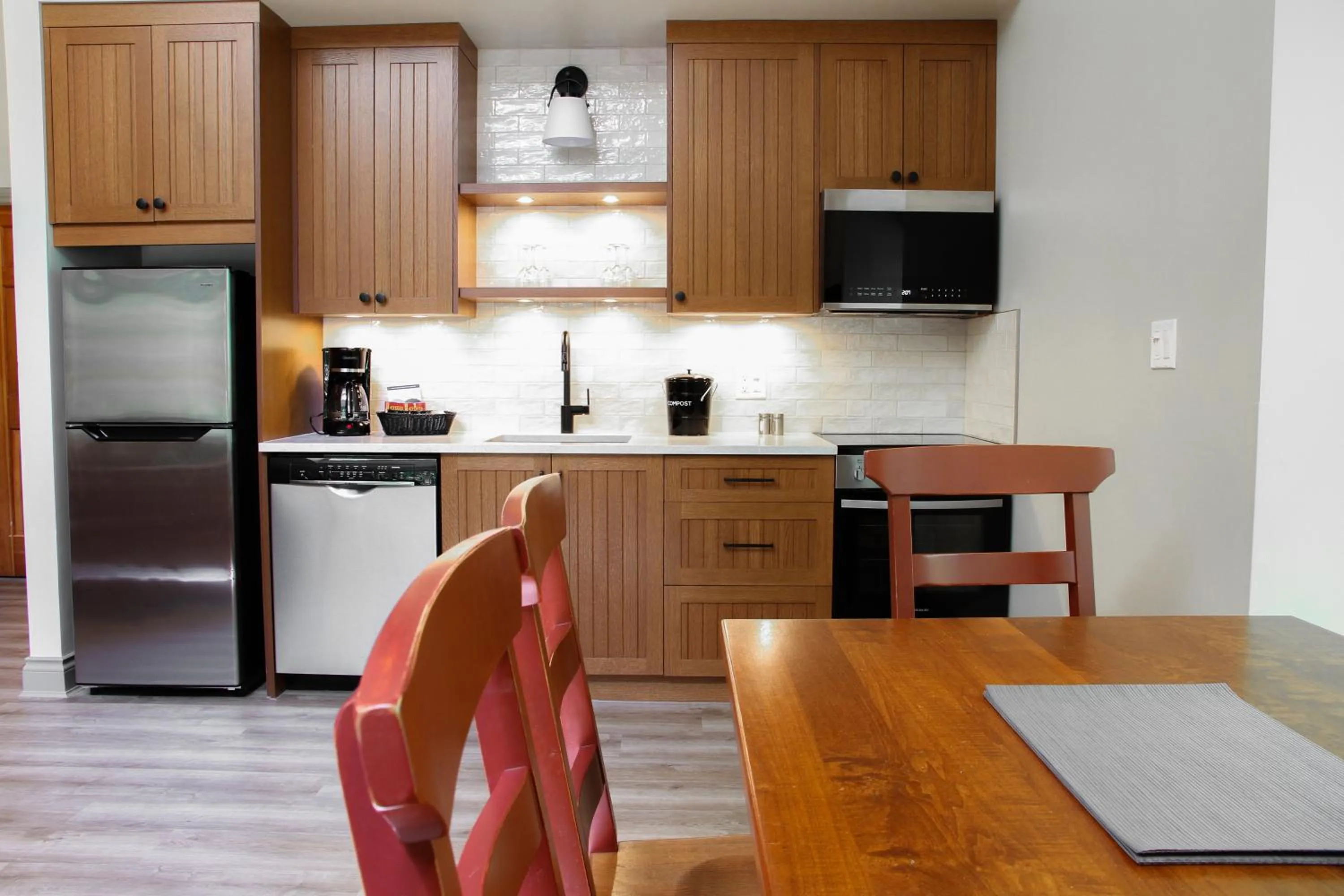 Kitchen or kitchenette in Long Beach Lodge Resort