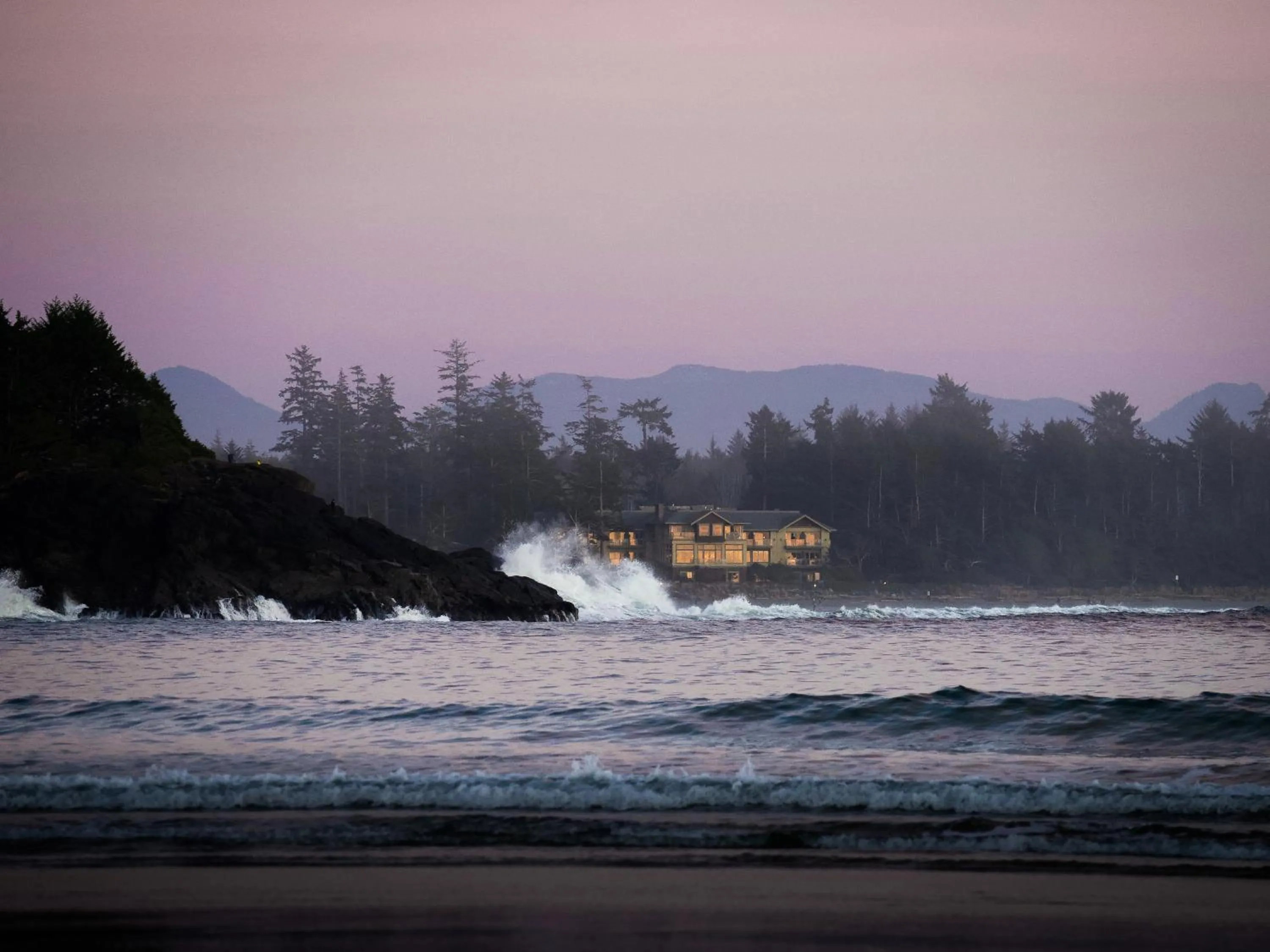 Property building in Long Beach Lodge Resort