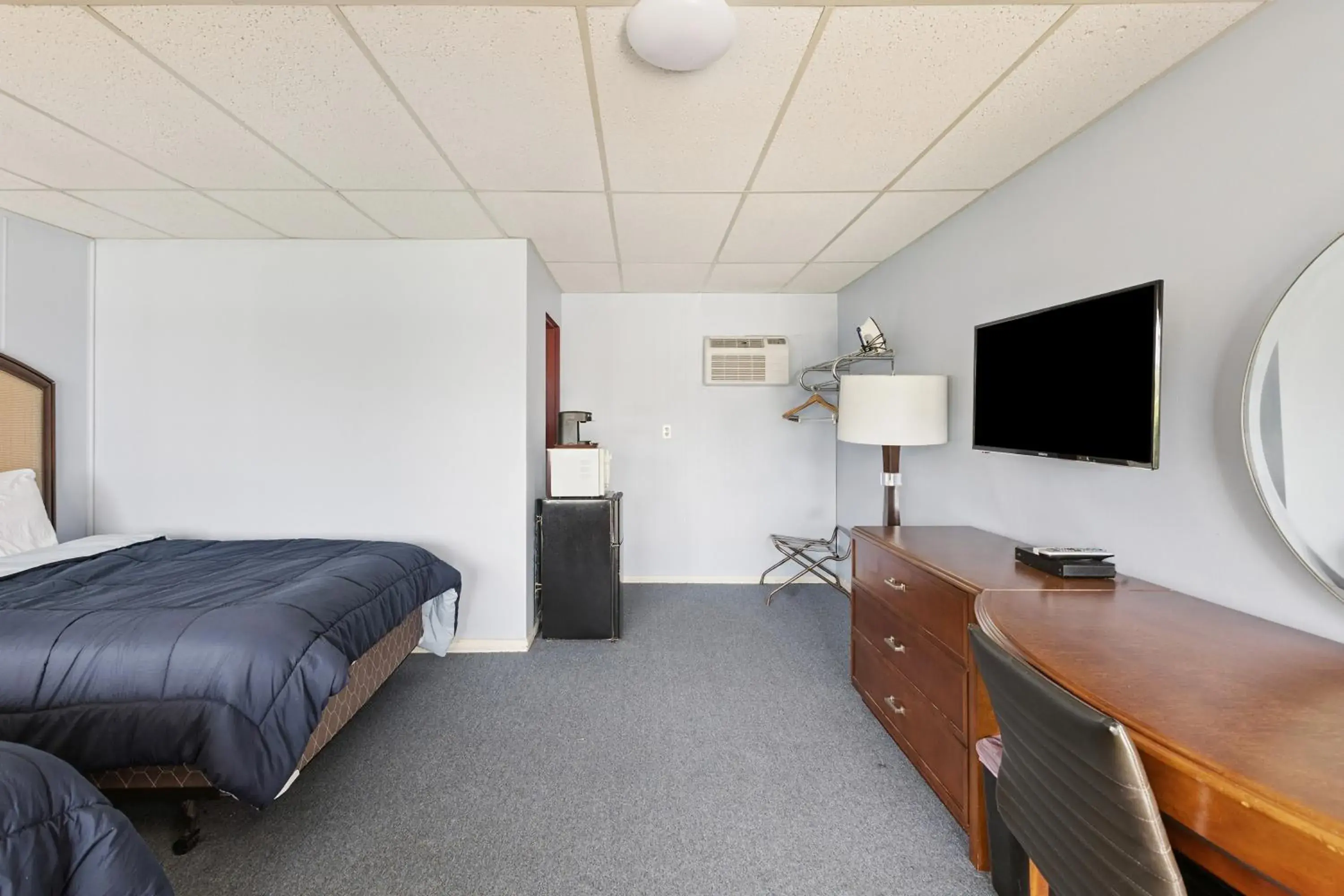 Bedroom, Bed in Heidelberg Motel by Capital O Bridgeport Frankenmuth I 75 Bedroom, Bed in Heidelberg Motel by Capital O Bridgeport Frankenmuth I 75